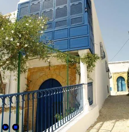 Facade/entrance in Dar Fatma