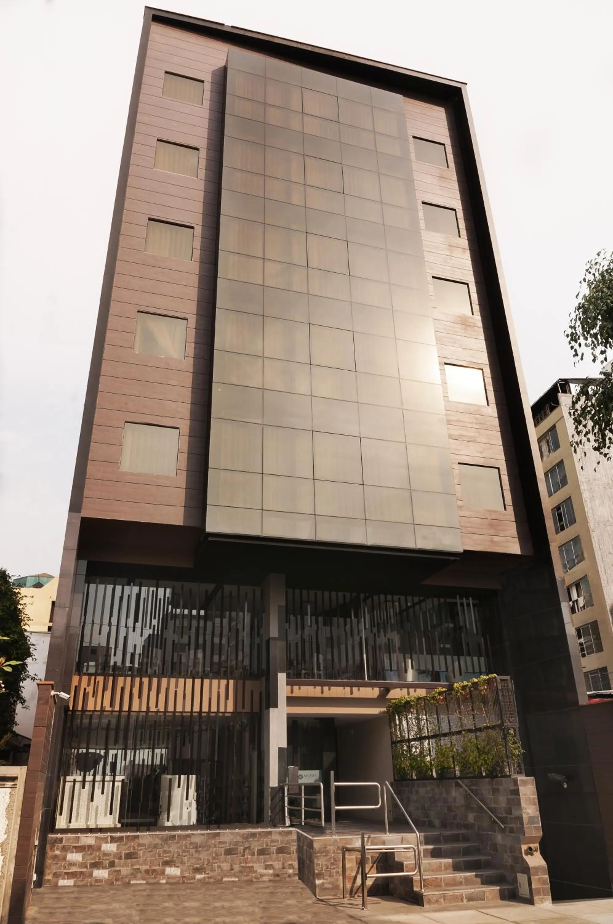 Facade/entrance in Arawi Miraflores Prime