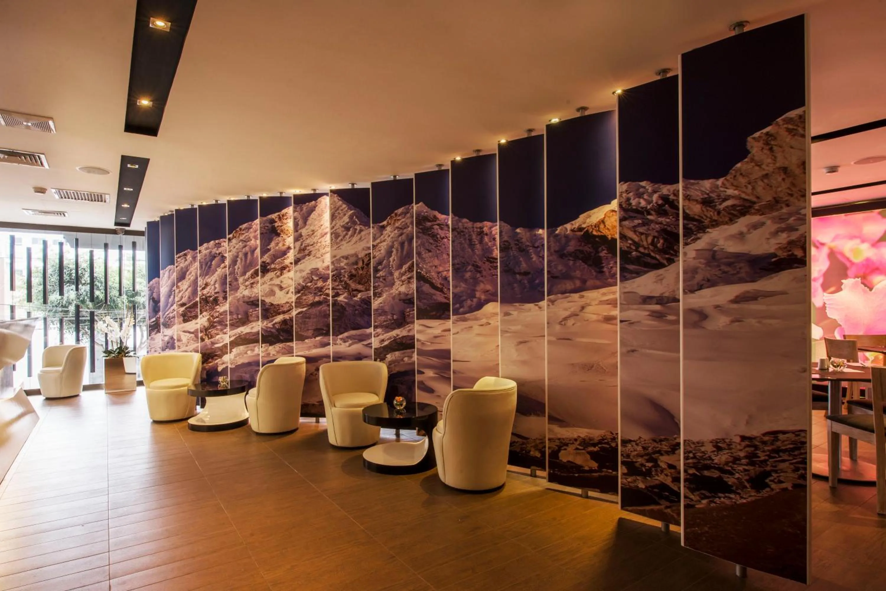 Restaurant/places to eat in Arawi Miraflores Prime