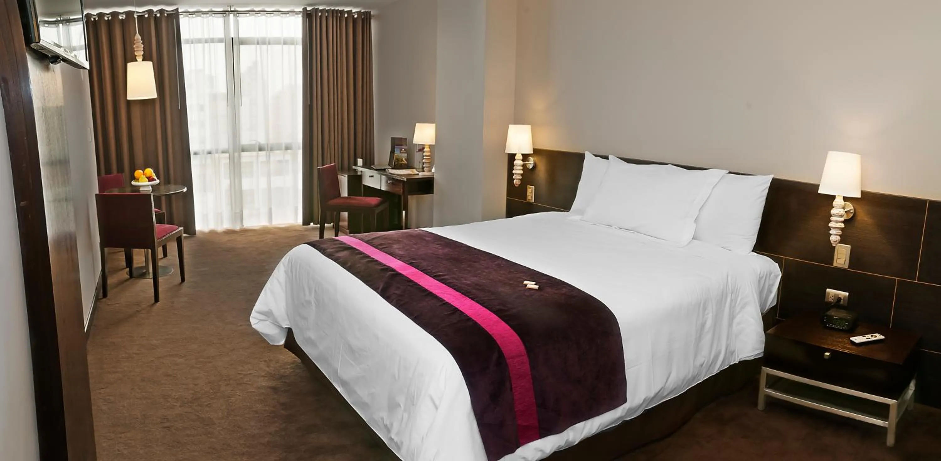 Bed in Arawi Miraflores Prime