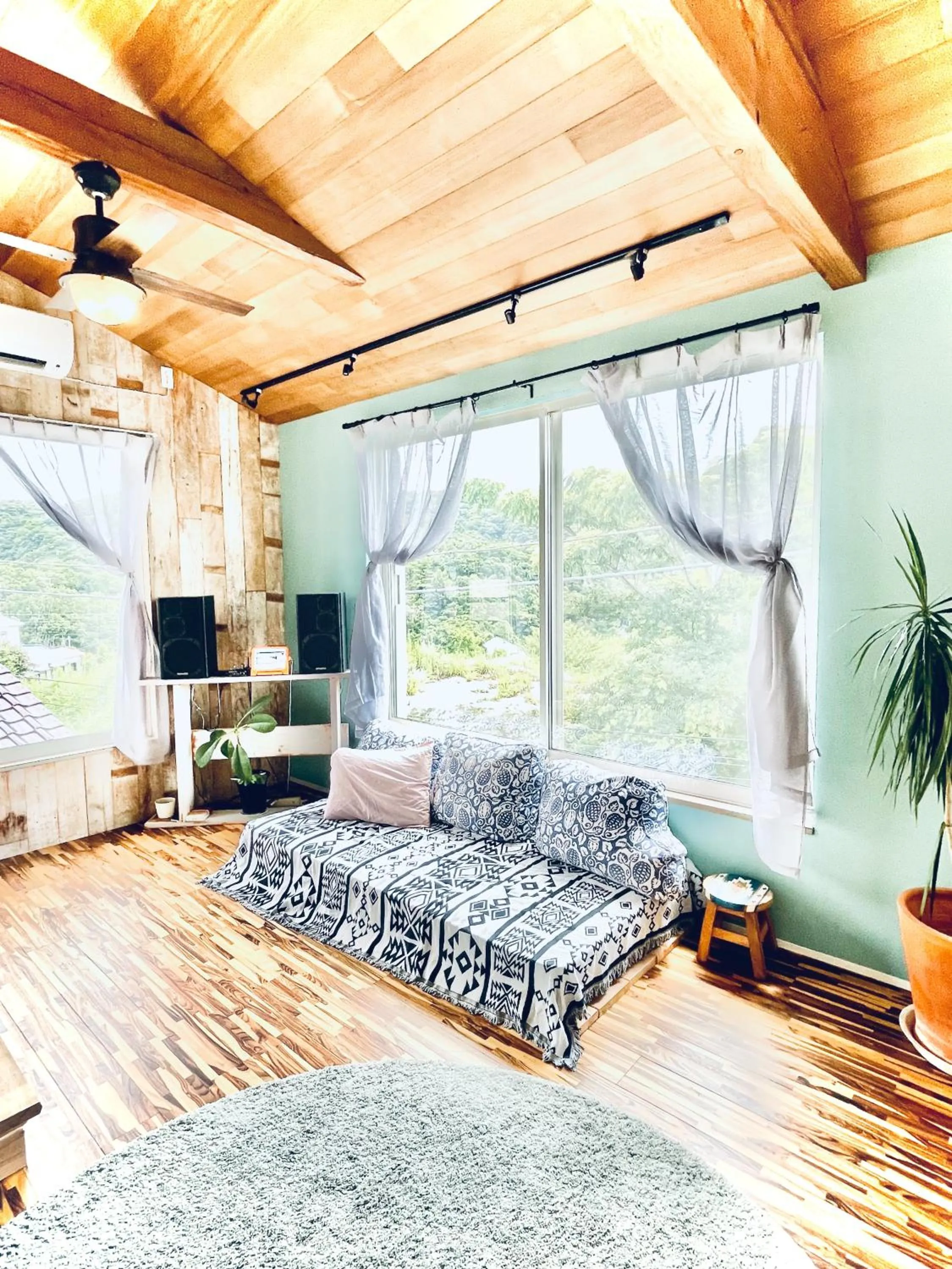 Bed in insidey 海から歩いて10分 walk from the sea Tatadobeach Iritabeach 10min