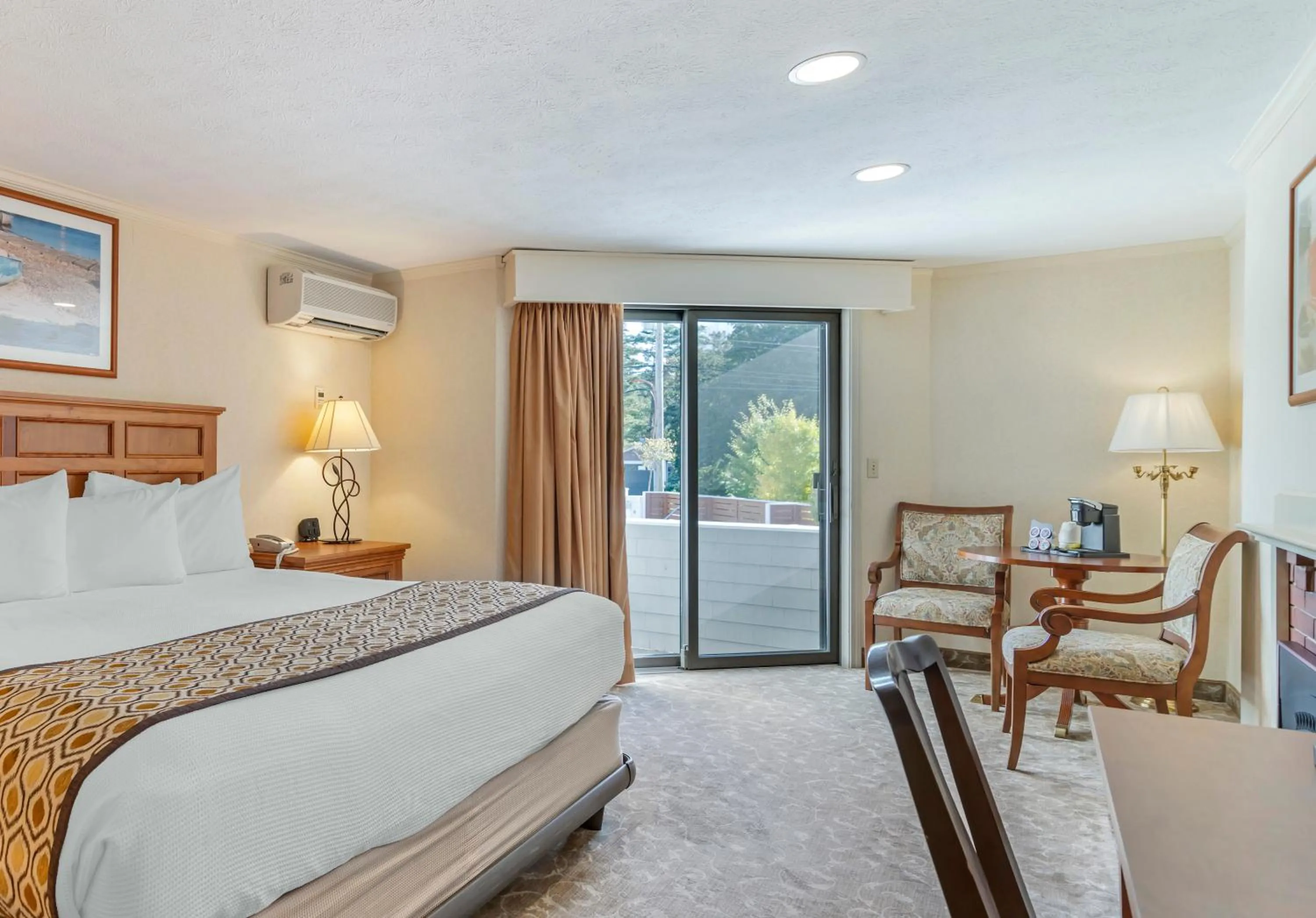 Bed in Meadowmere Resort