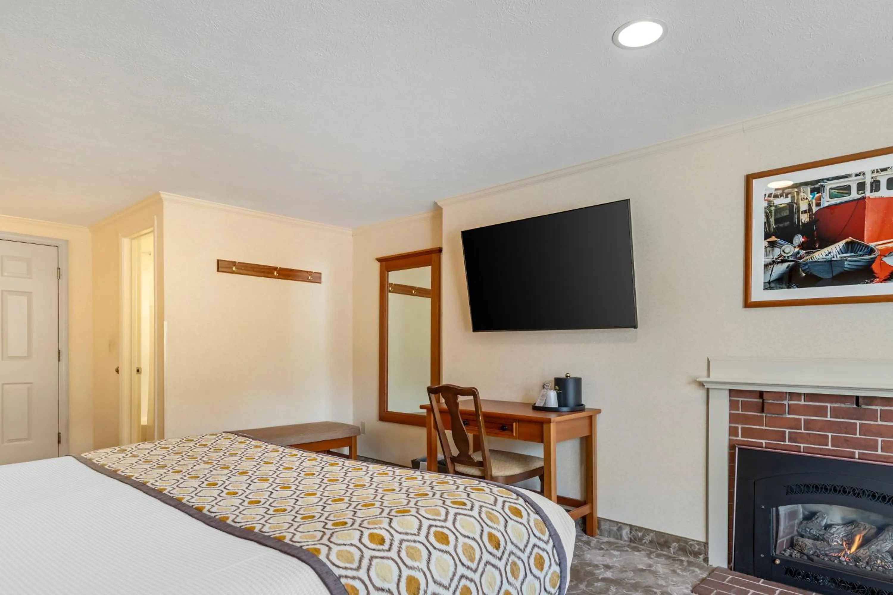 Bed in Meadowmere Resort