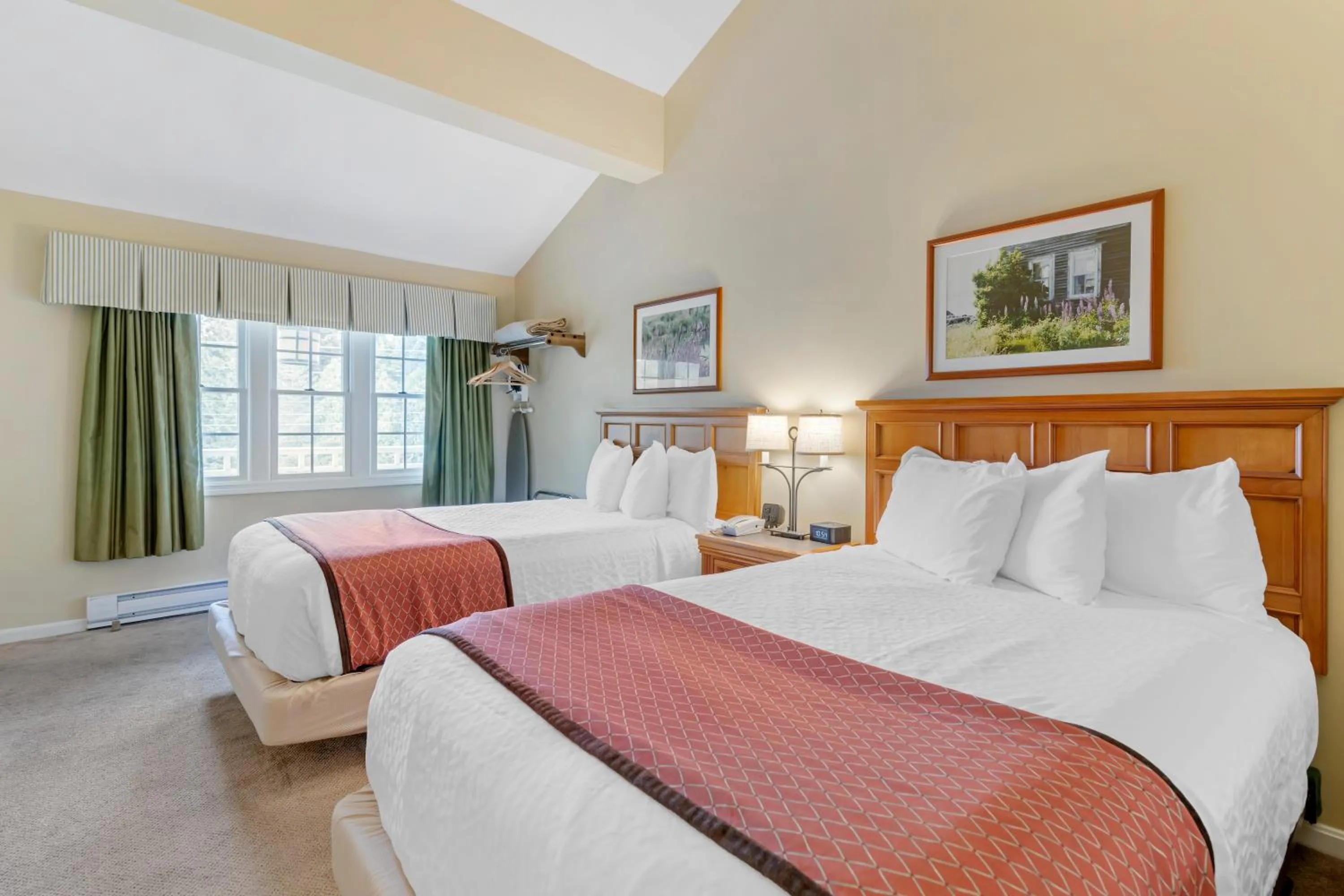 Bed in Meadowmere Resort