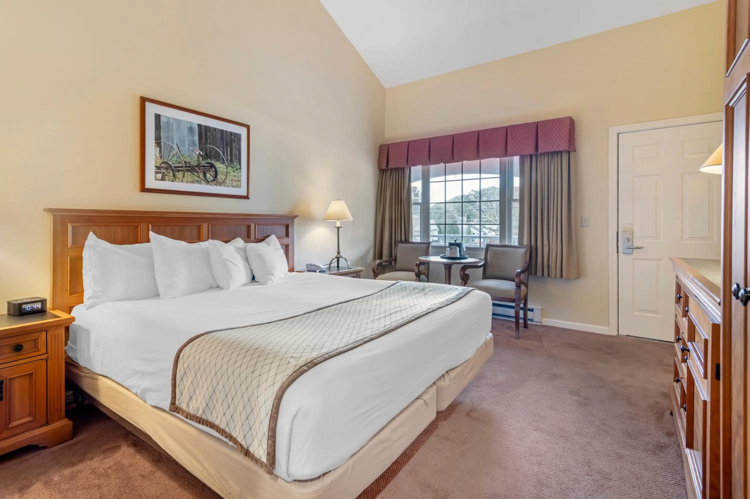 Bed in Meadowmere Resort