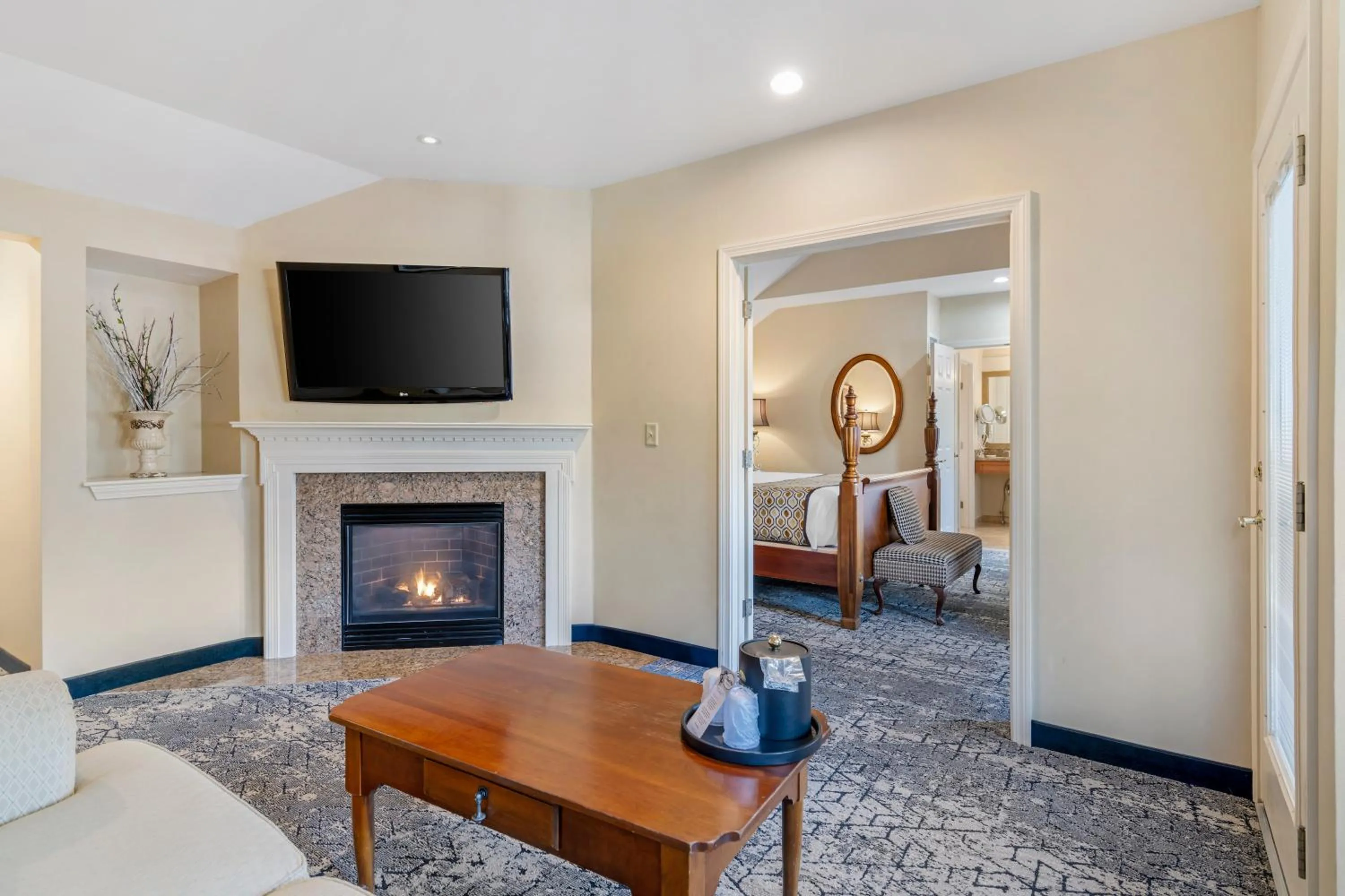 Living room in Meadowmere Resort