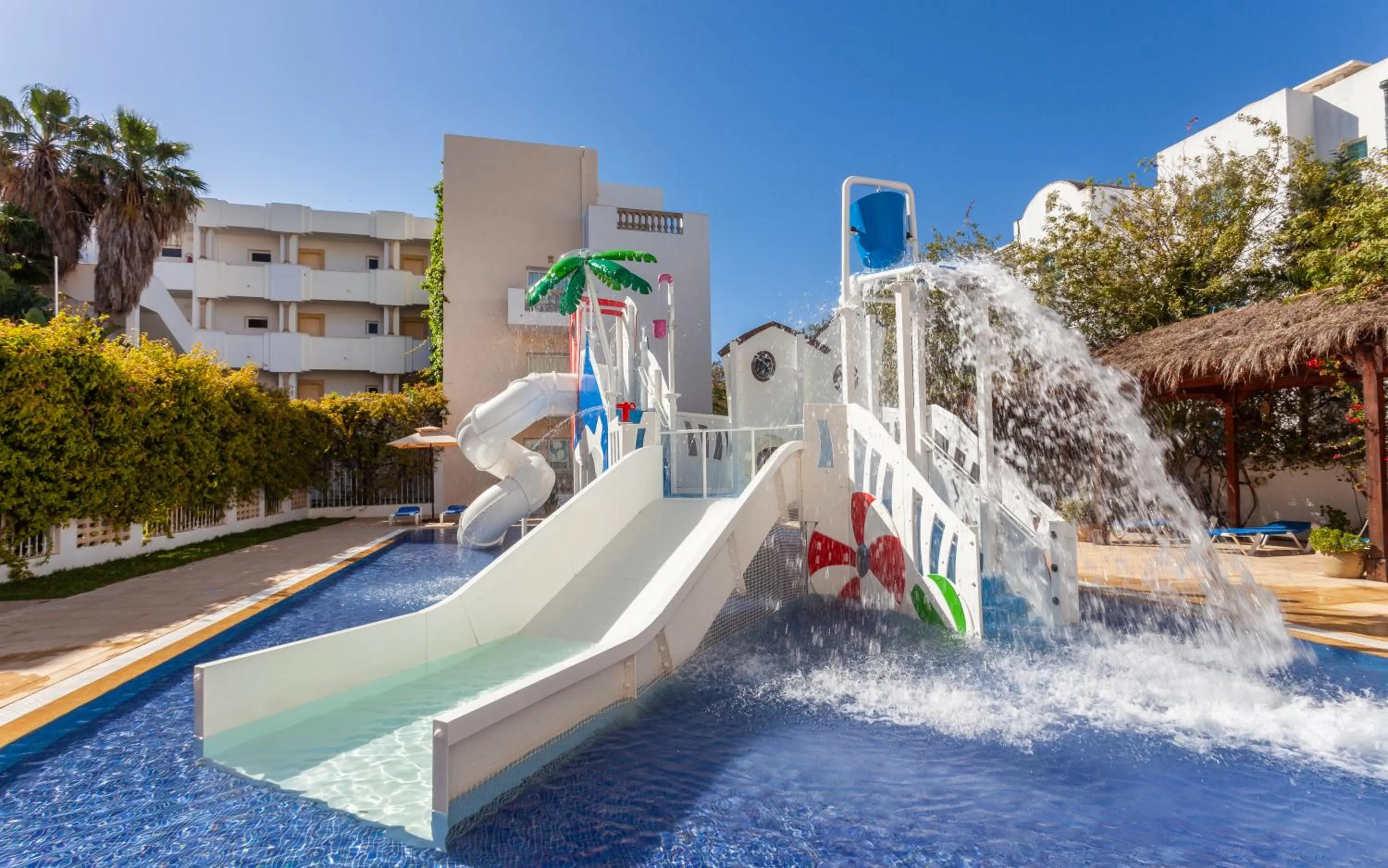 Aqua park in Le Corail Apart'Hotel & Splash Park
