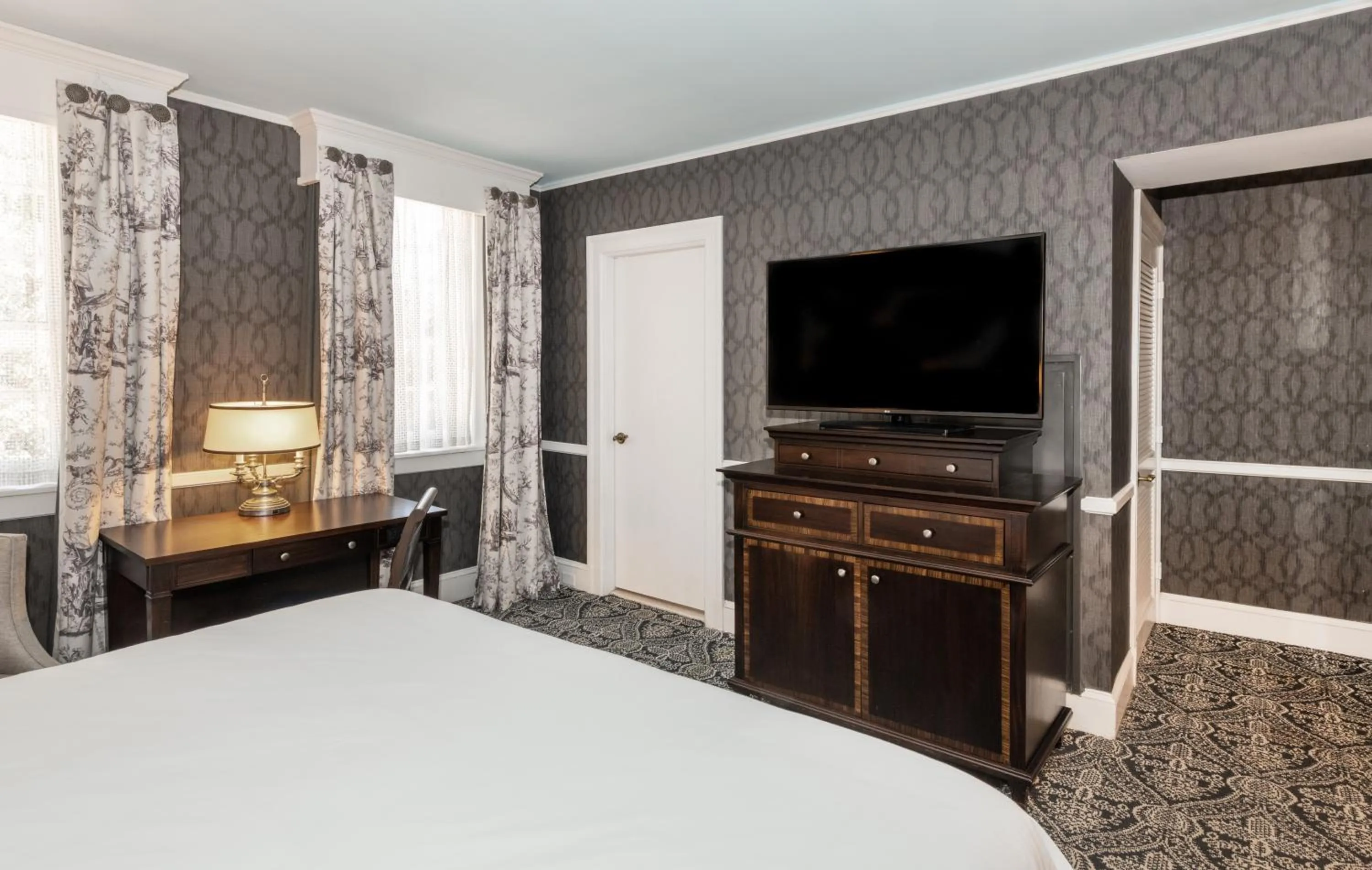 Photo of the whole room, Bed in Historic Inns of Annapolis