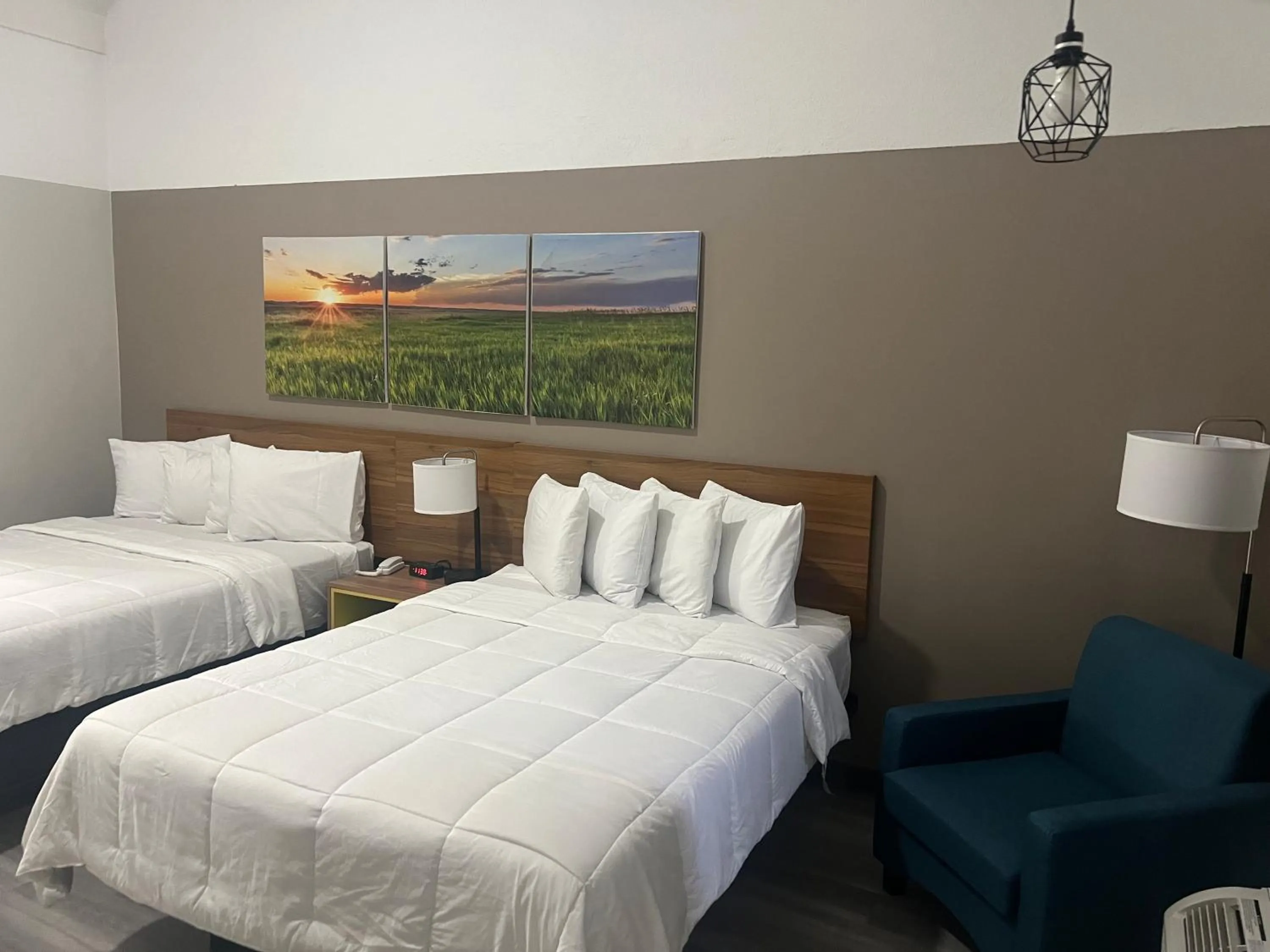 Captain's Lodge Motel