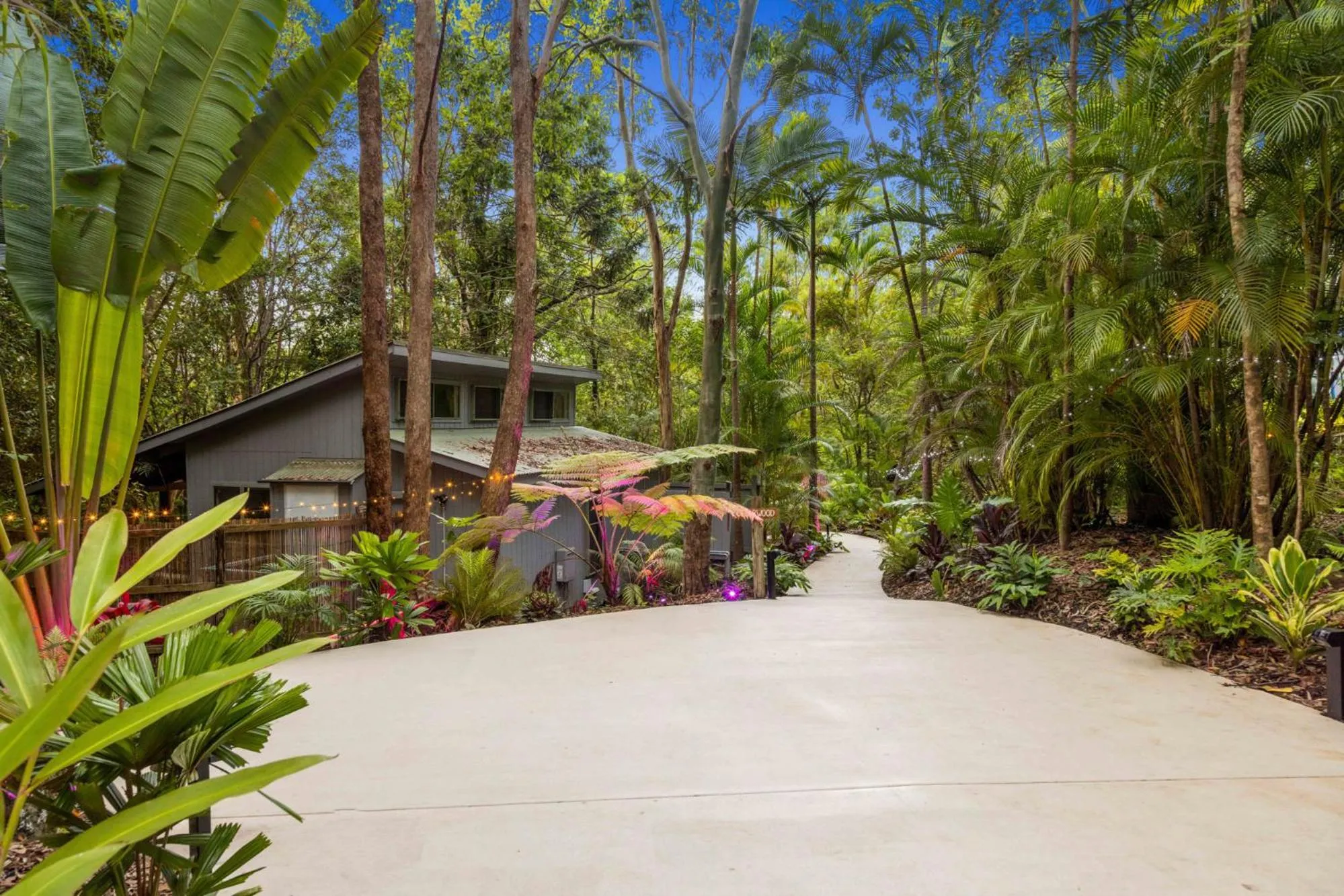 Property building in Hunchy Hideaway