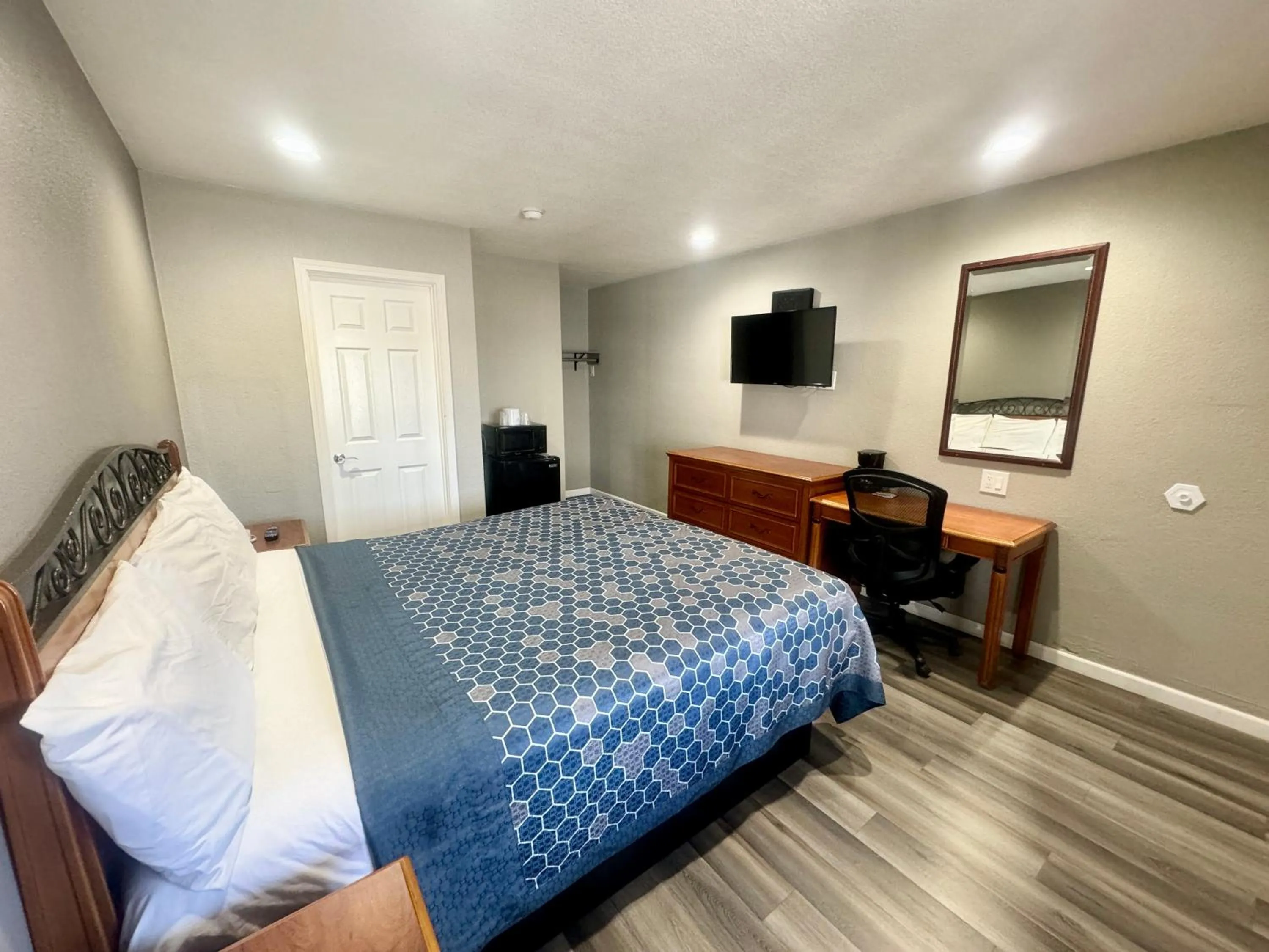 Bed in Villa Court Inn Oroville