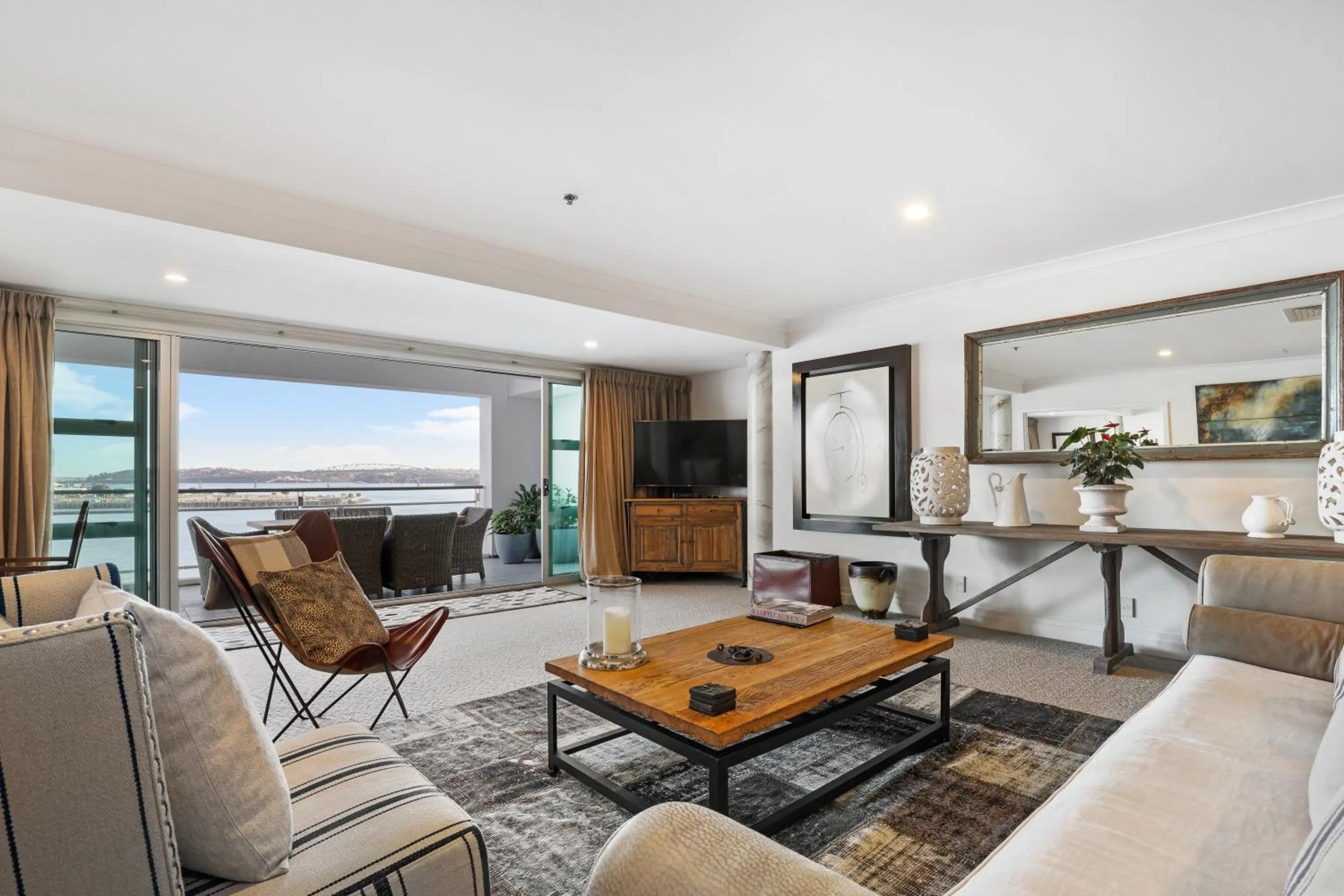 Auckland Waterfront Serviced Apartments on Prince's Wharf
