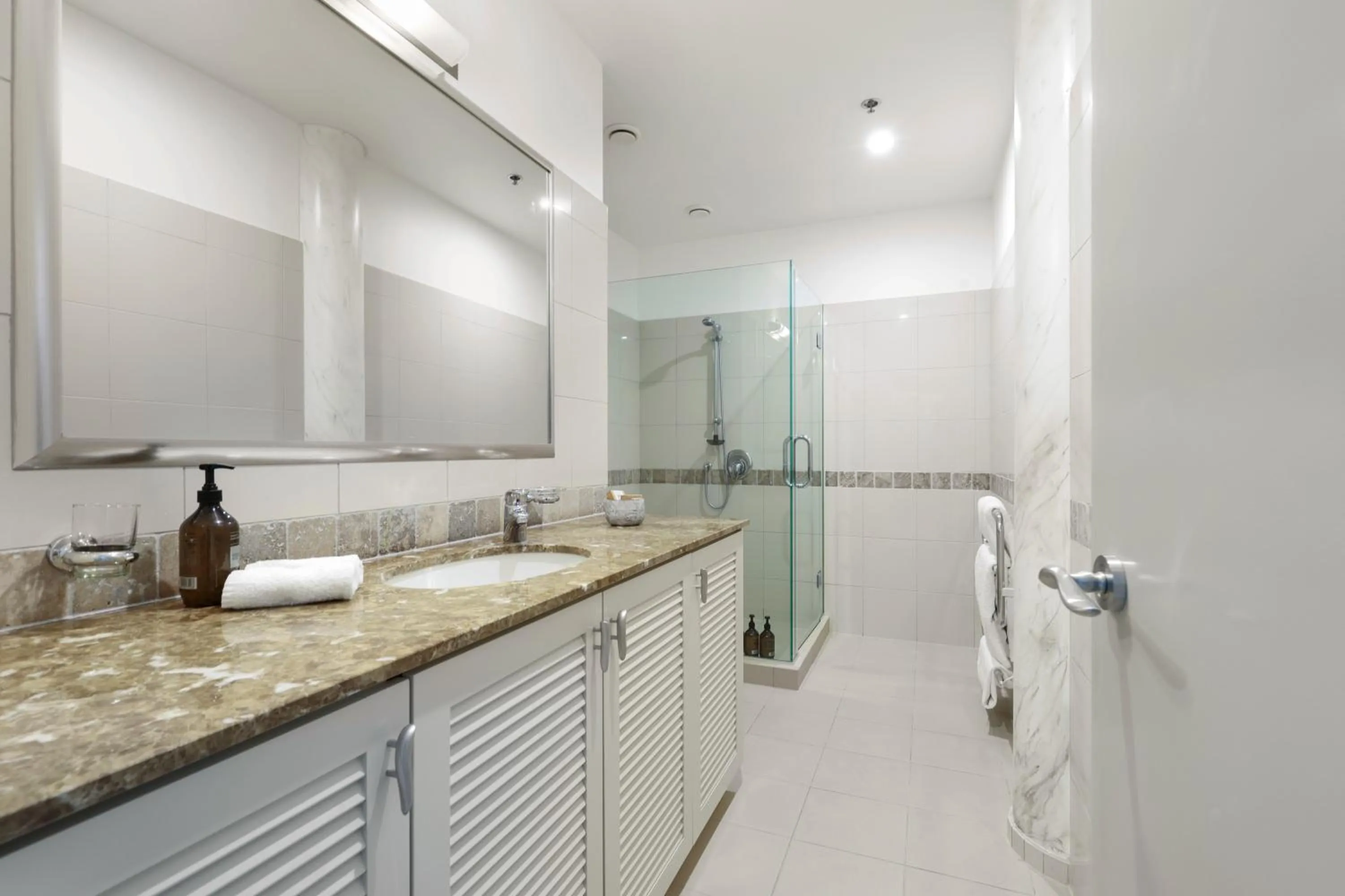 Auckland Waterfront Serviced Apartments on Prince's Wharf