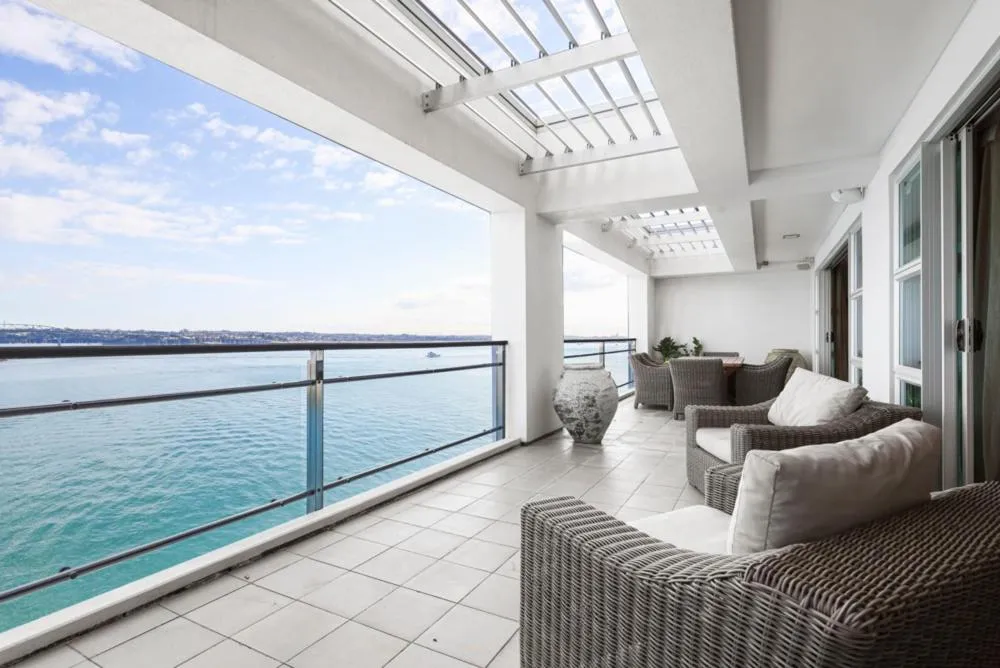Auckland Waterfront Serviced Apartments on Prince's Wharf