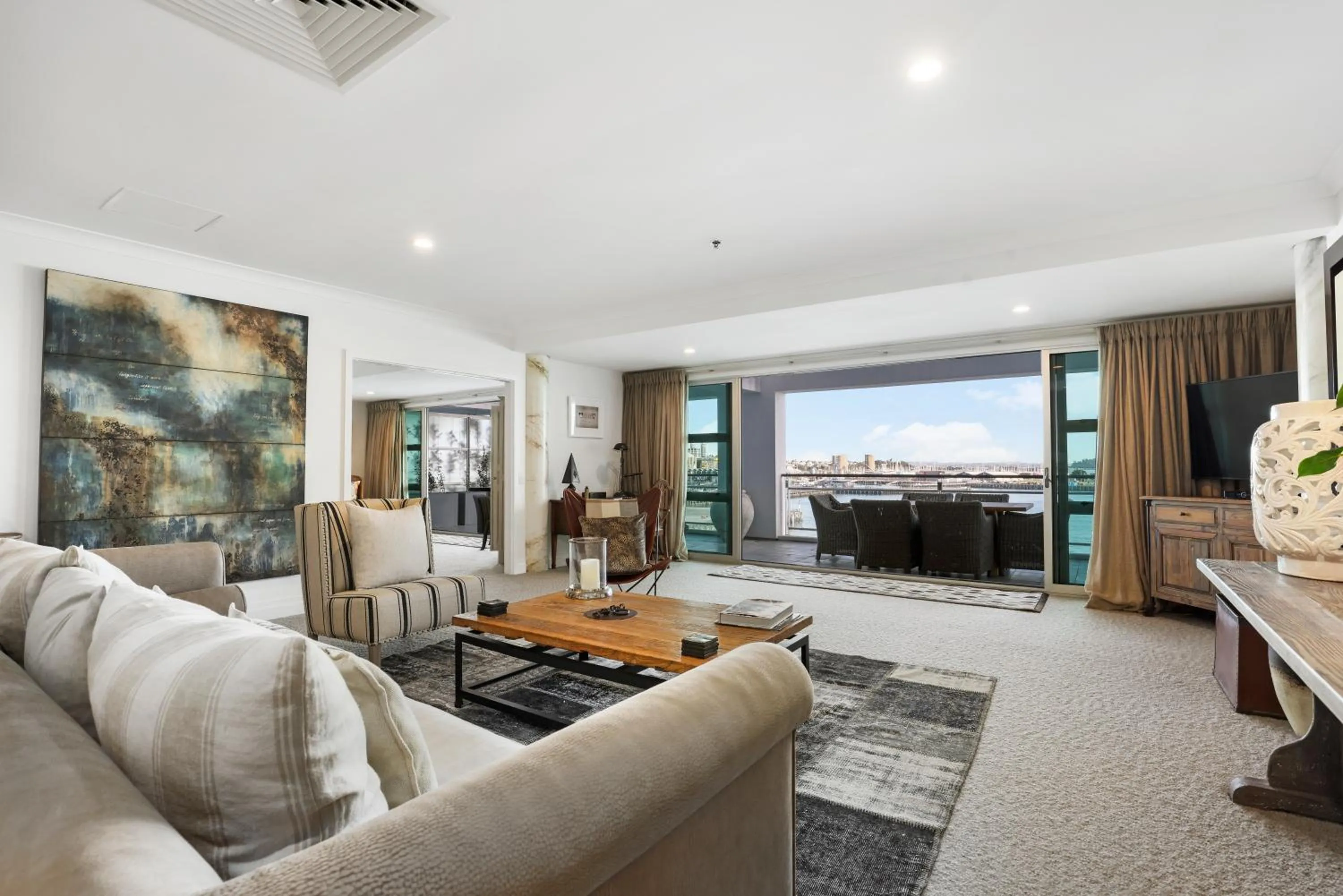 Auckland Waterfront Serviced Apartments on Prince's Wharf
