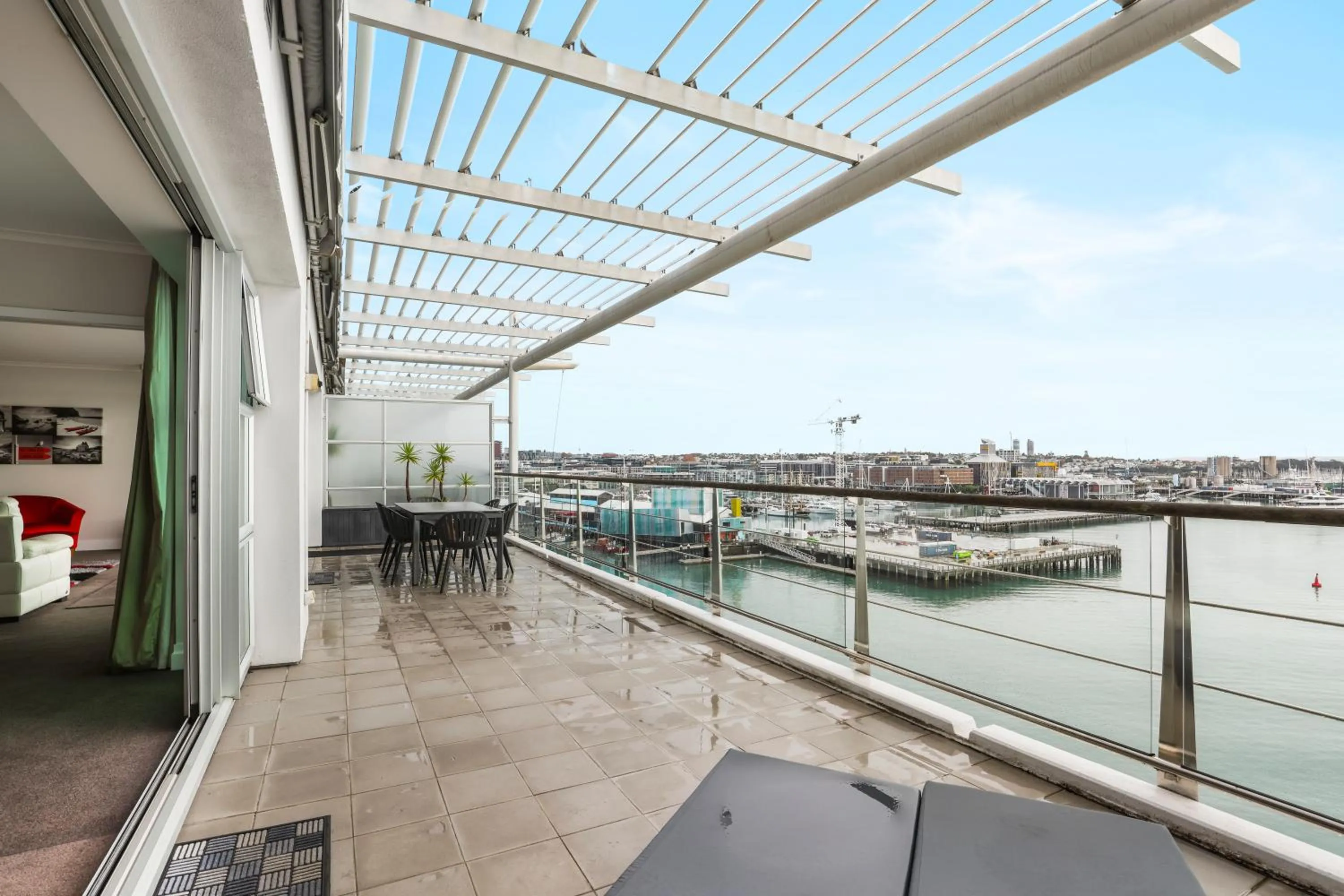 Auckland Waterfront Serviced Apartments on Prince's Wharf