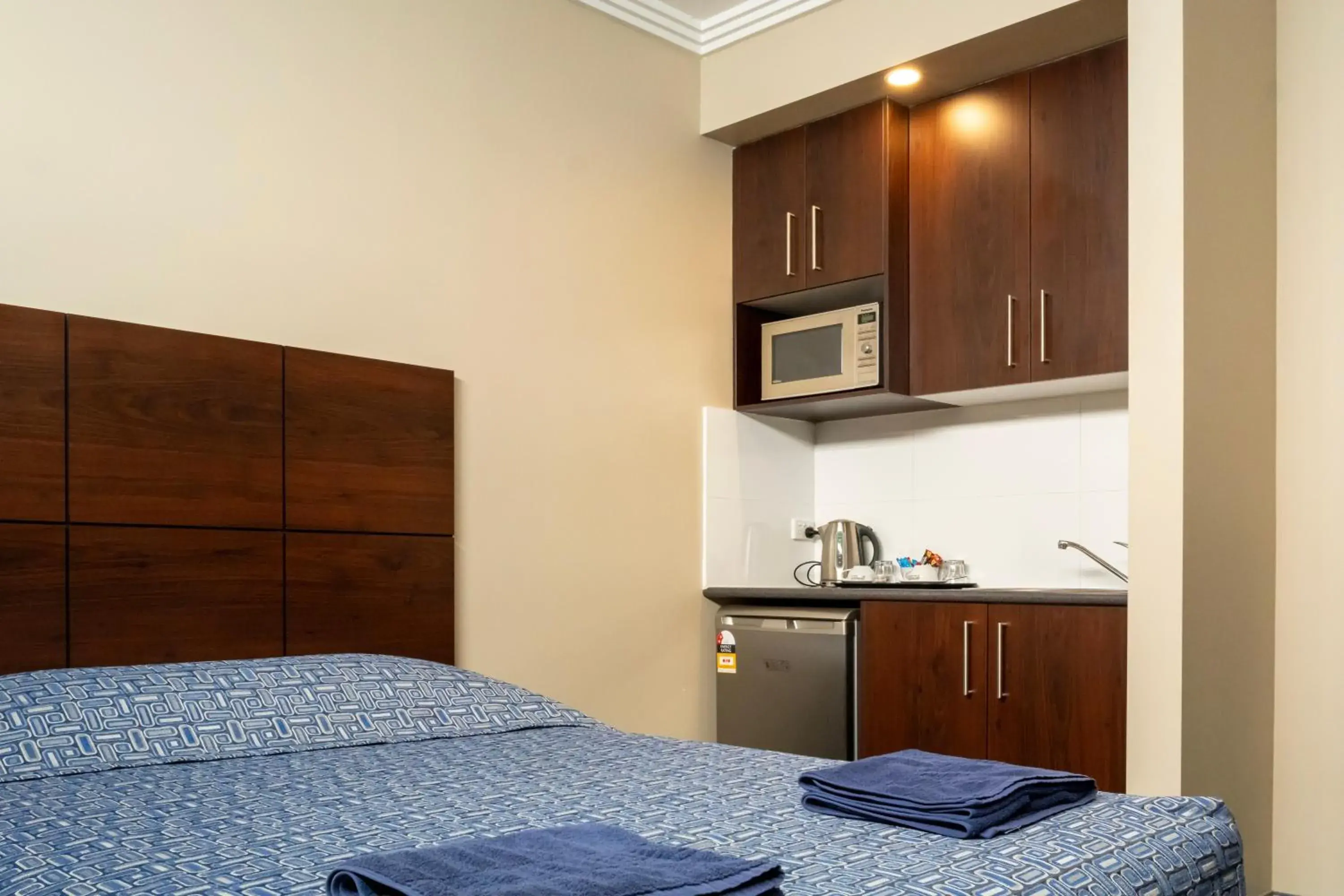 Budget Double Room in The Bexley Motel Budget Double Room in The Bexley Motel