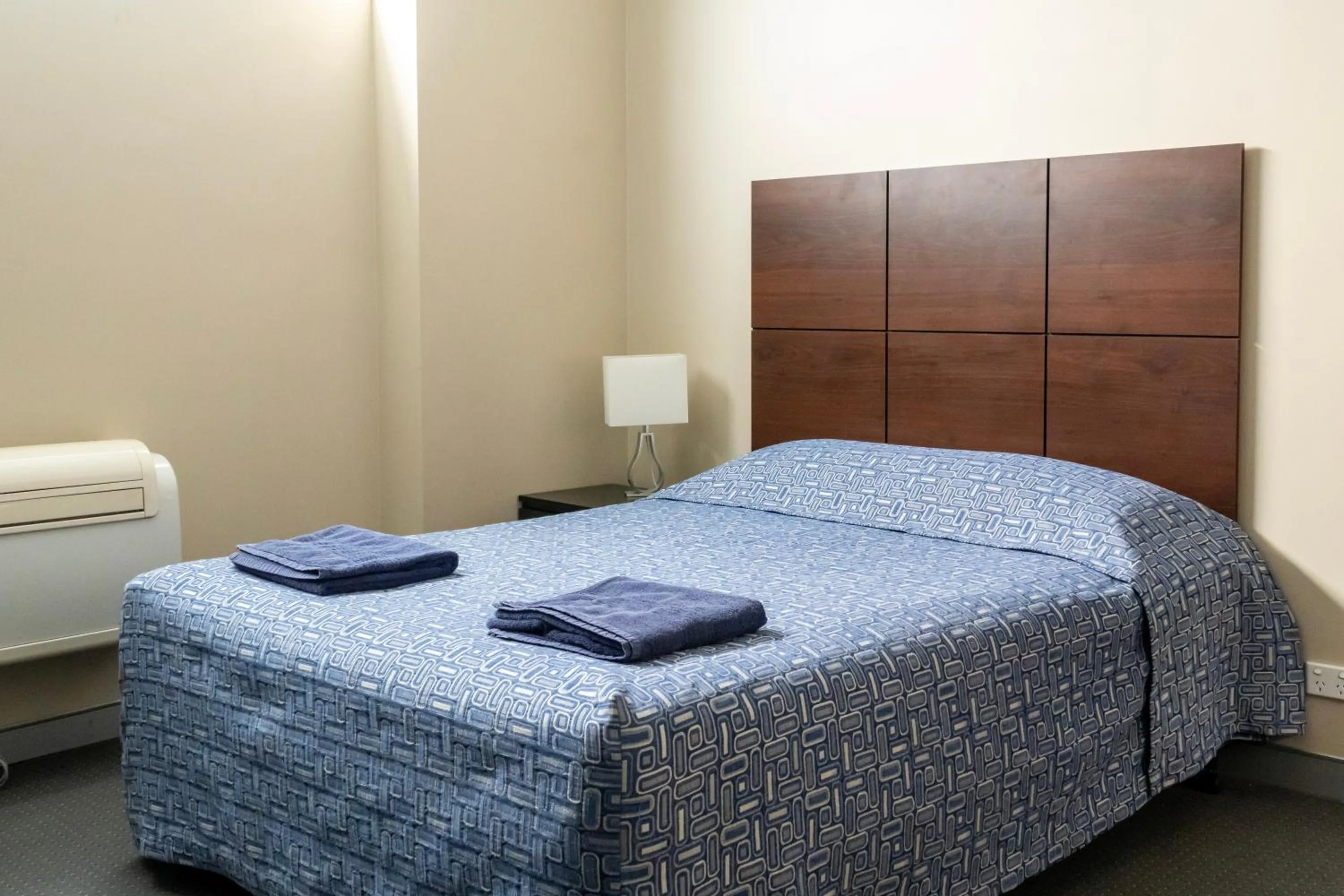 Bed in The Bexley Motel