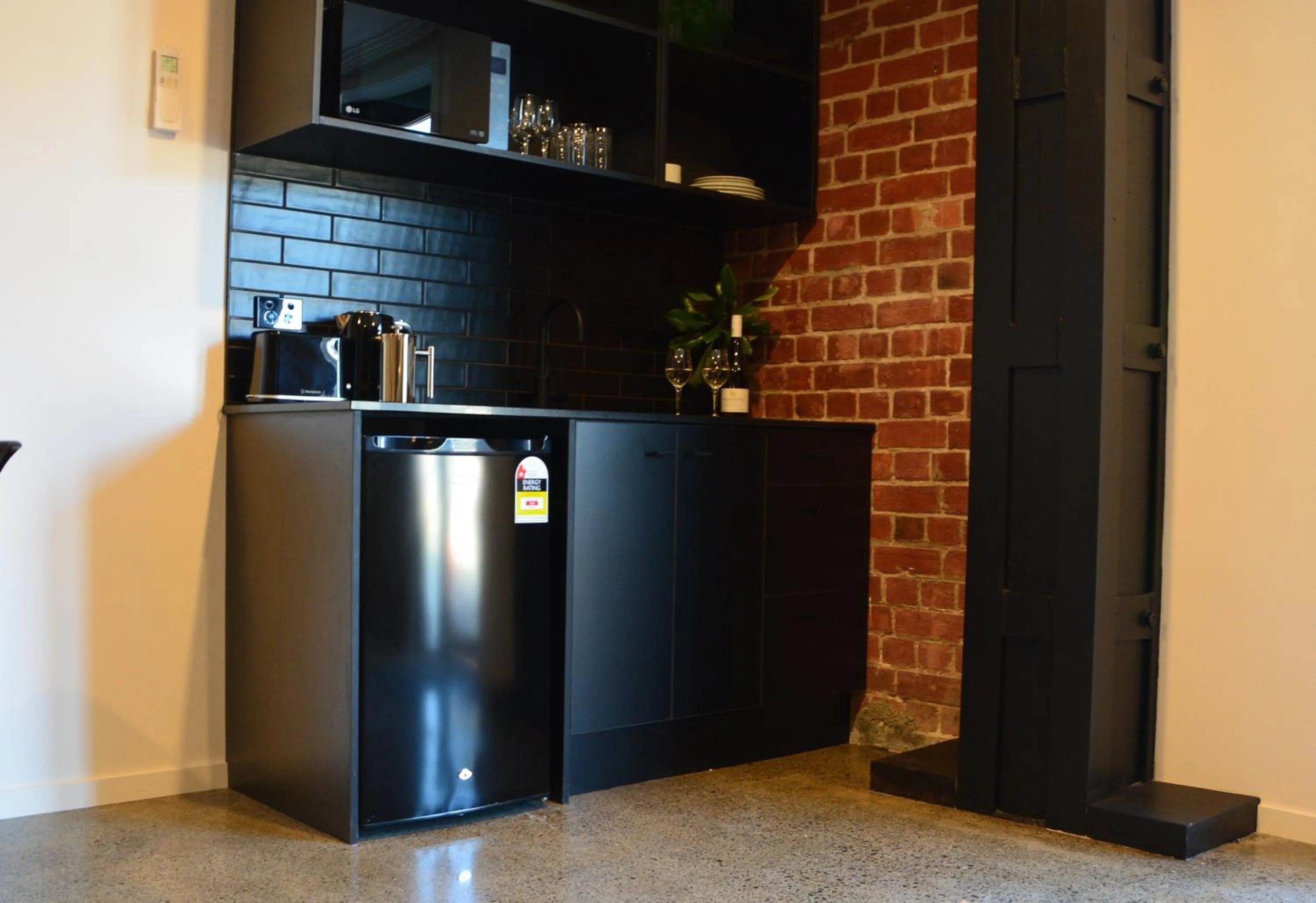 Kitchen or kitchenette in Southwark Hotel & Apartments