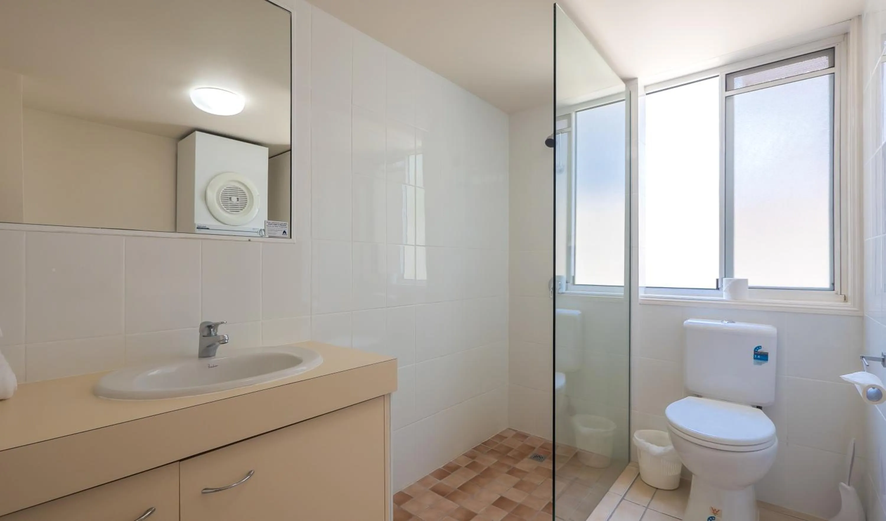 Bathroom in Jubilee Views Holiday Apartments