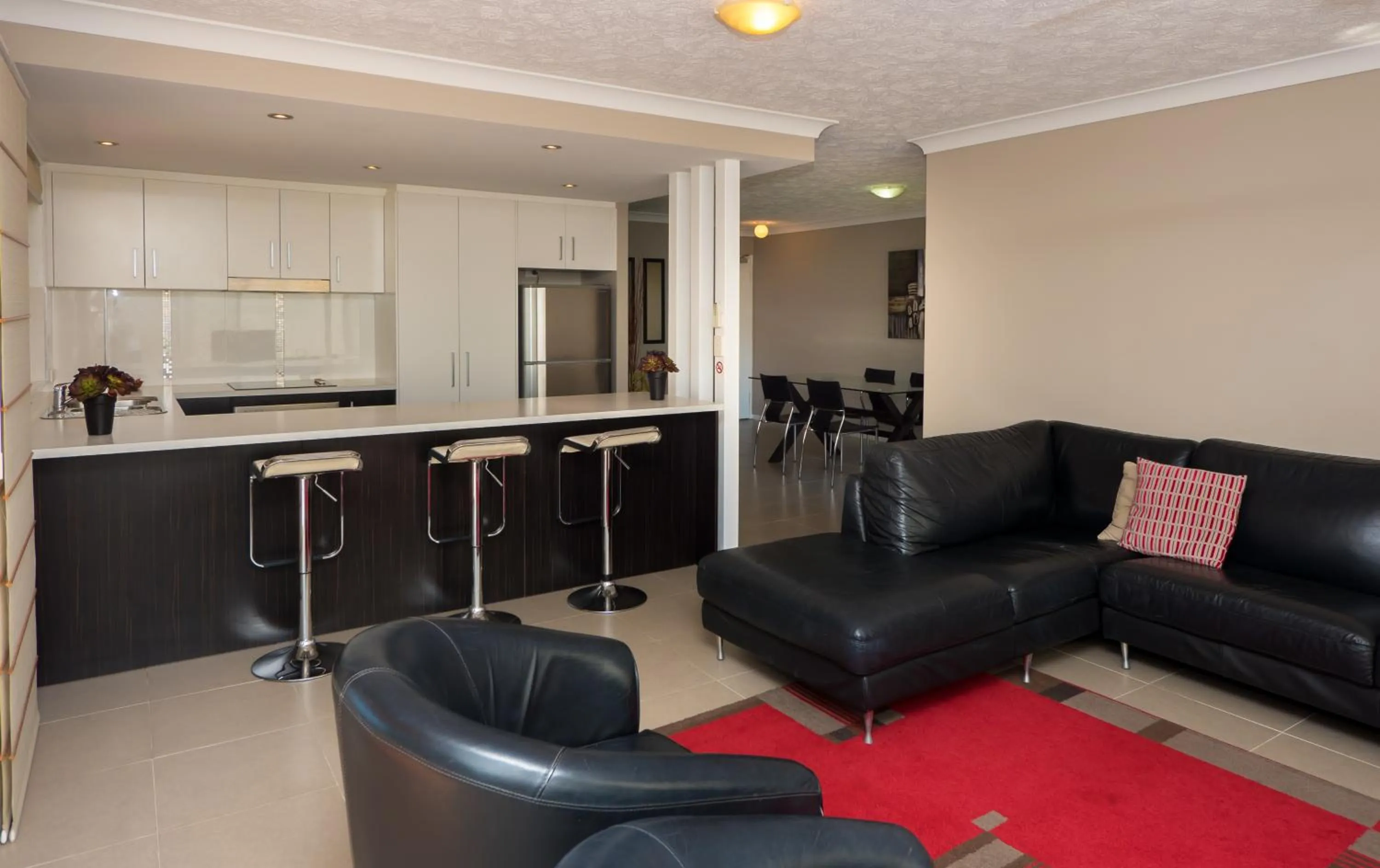Kitchen or kitchenette in Jubilee Views Holiday Apartments