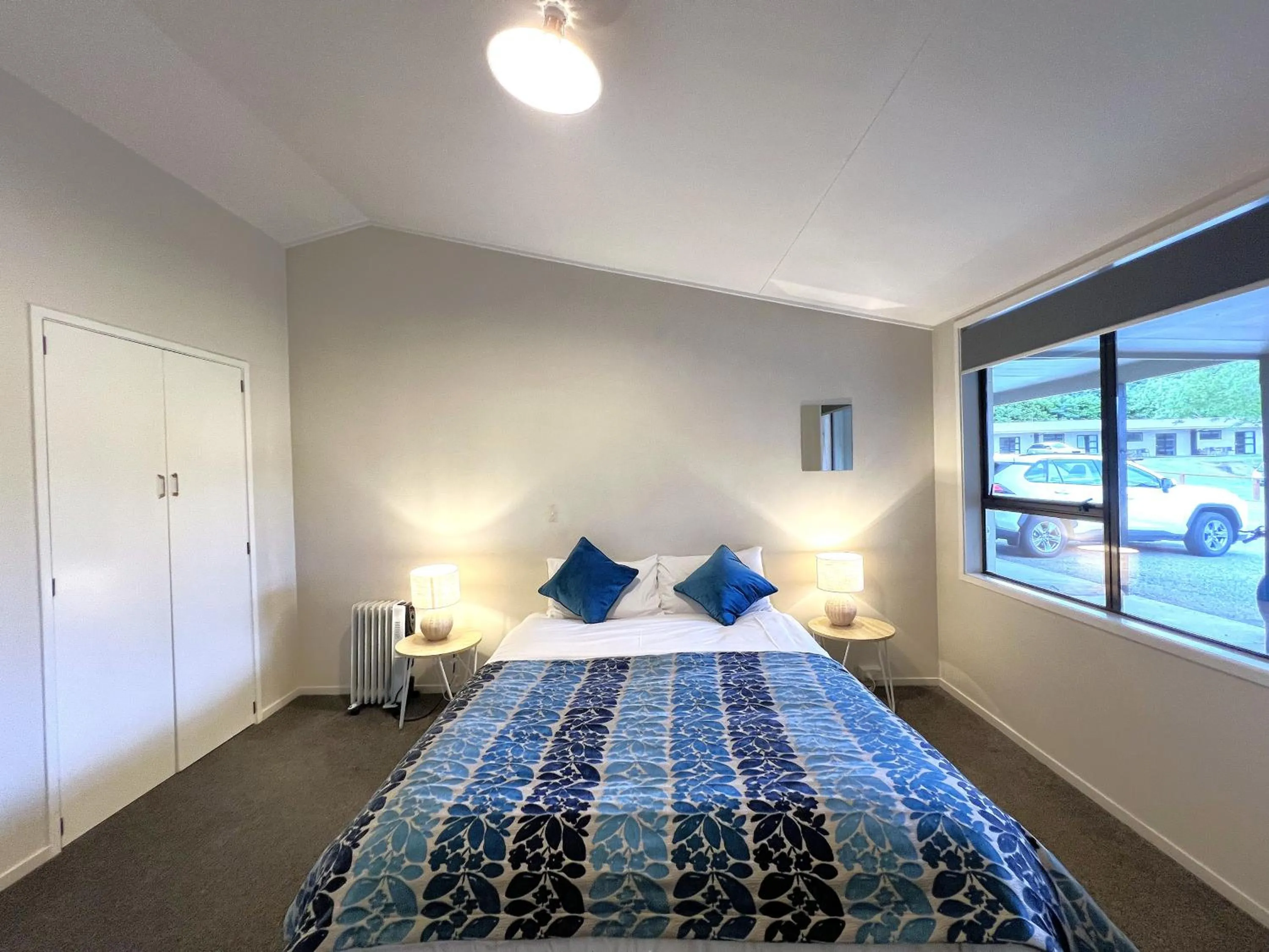 Bed in Mt Aspiring Holiday Park