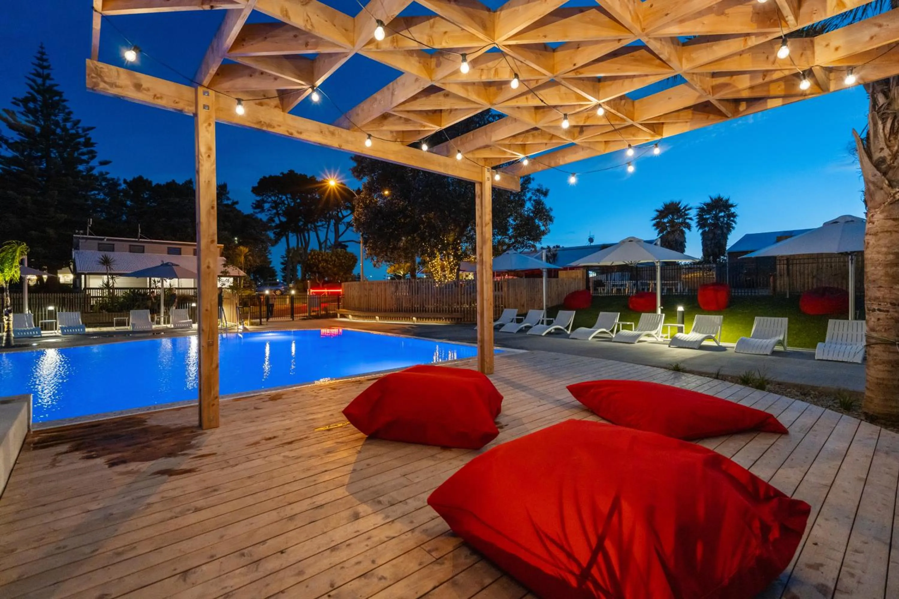 Swimming pool in Tasman Holiday Parks - Papamoa Beach