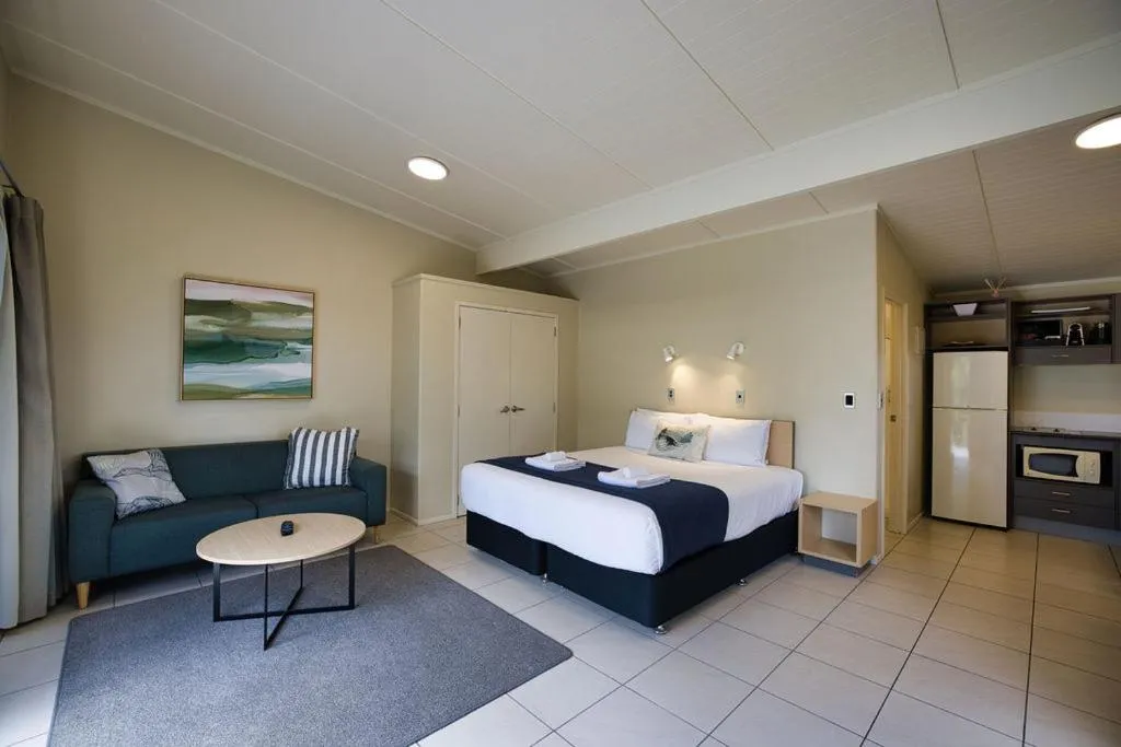 Photo of the whole room, Bed in Tasman Holiday Parks - Papamoa Beach