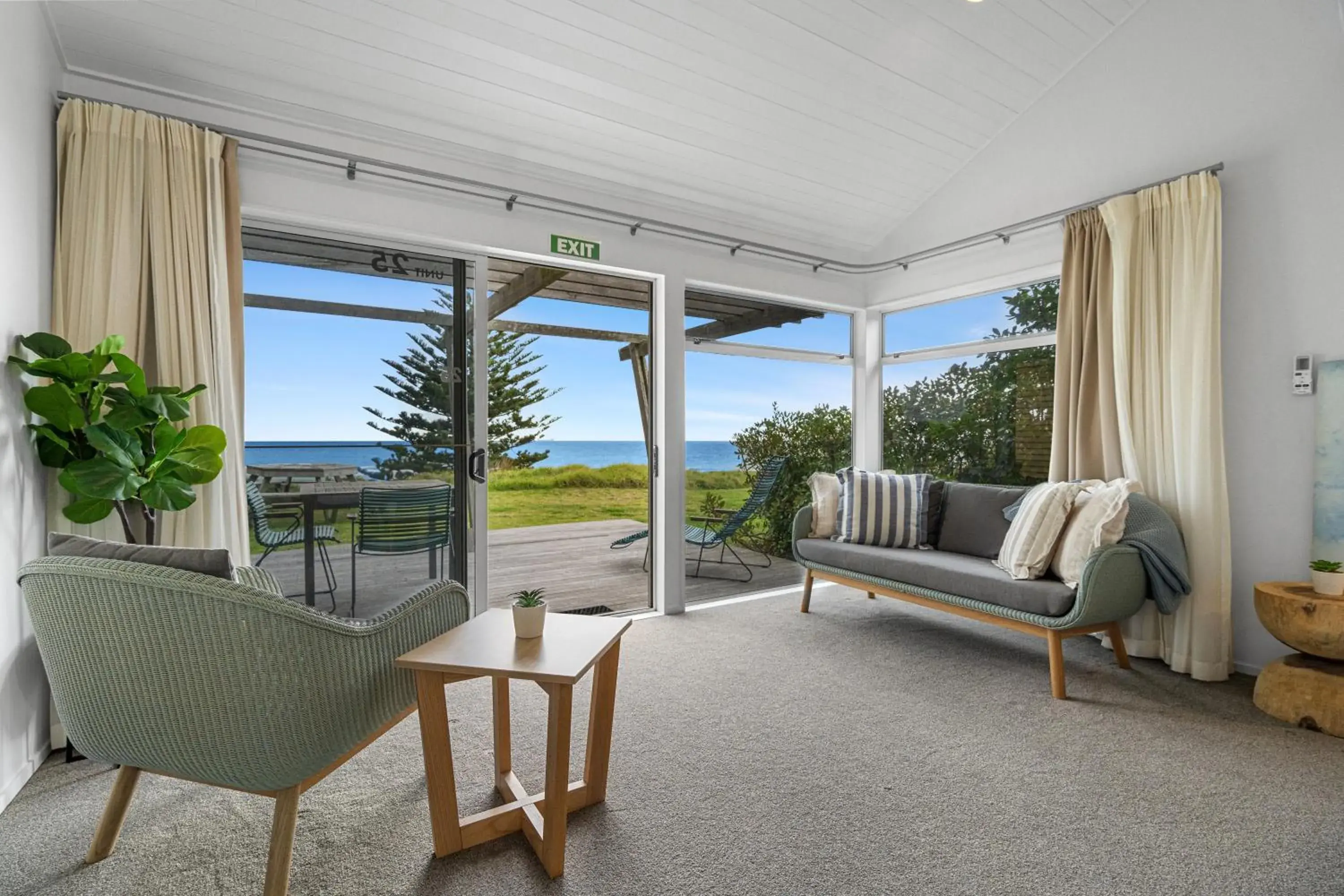Deluxe Villa - Beach Front in Tasman Holiday Parks - Papamoa Beach Deluxe Villa - Beach Front in Tasman Holiday Parks - Papamoa Beach