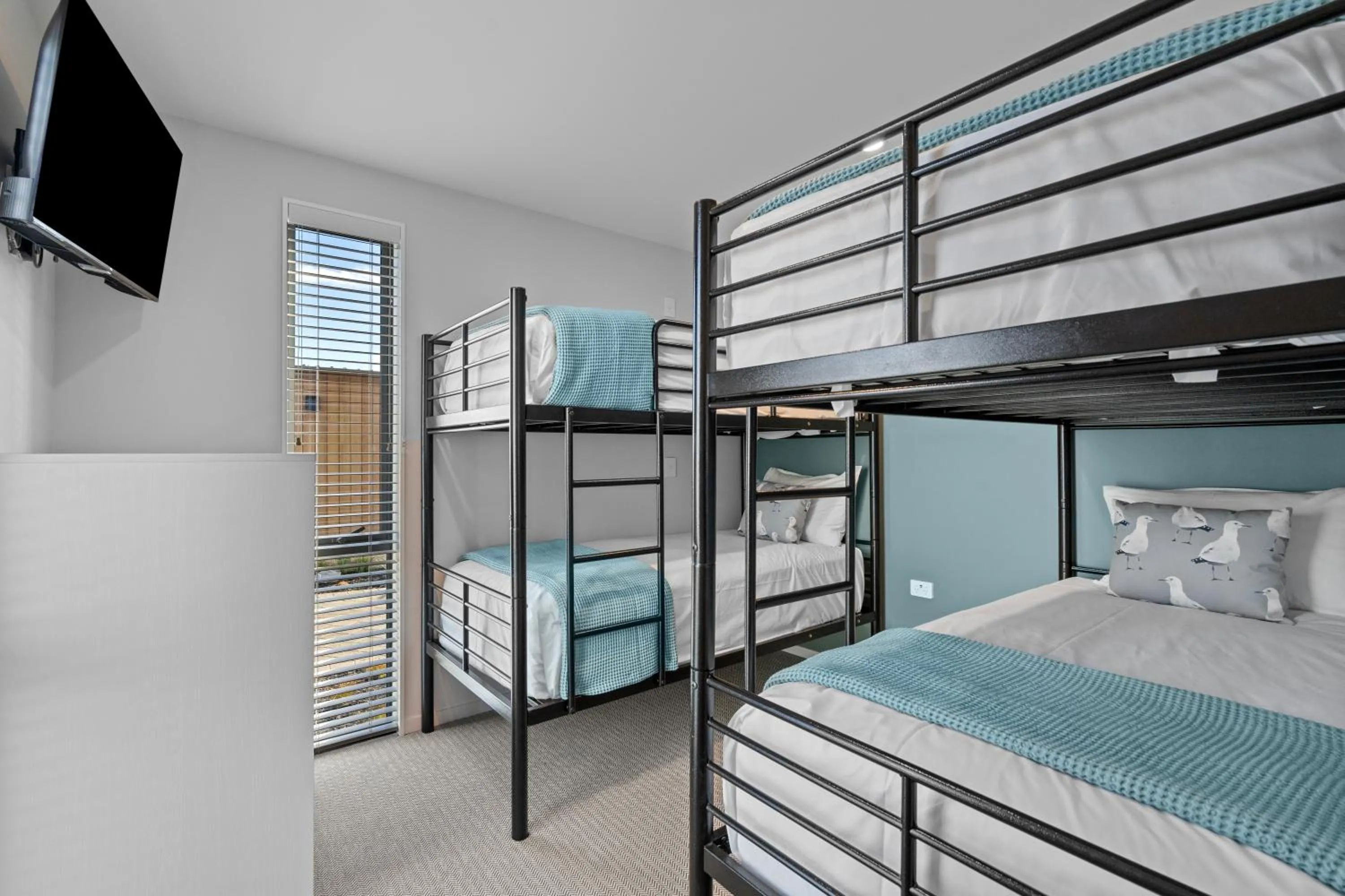 Bedroom, Bed in Tasman Holiday Parks - Papamoa Beach