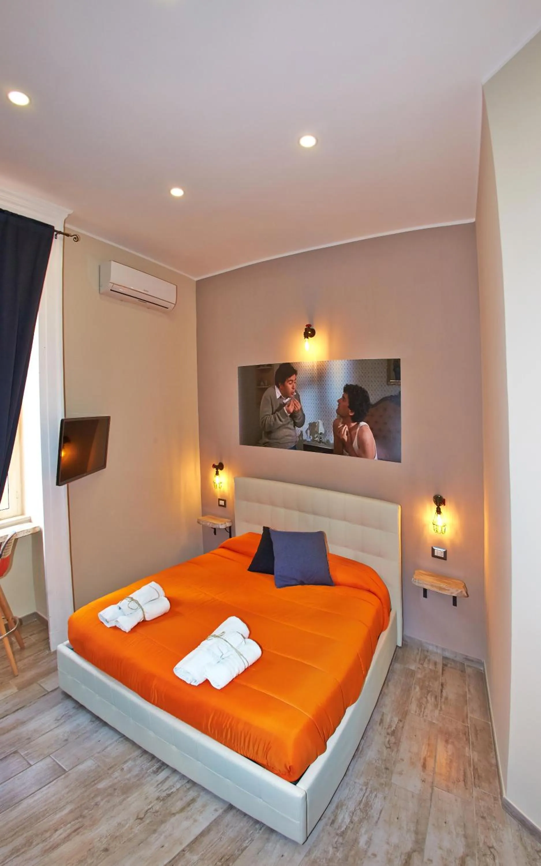 Bed in Artisti Bed&Dreams