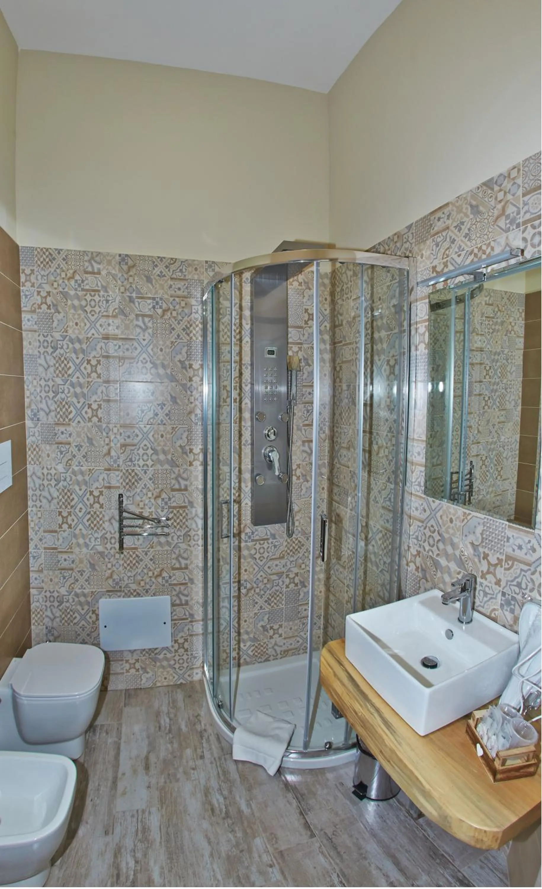 Shower in Artisti Bed&Dreams