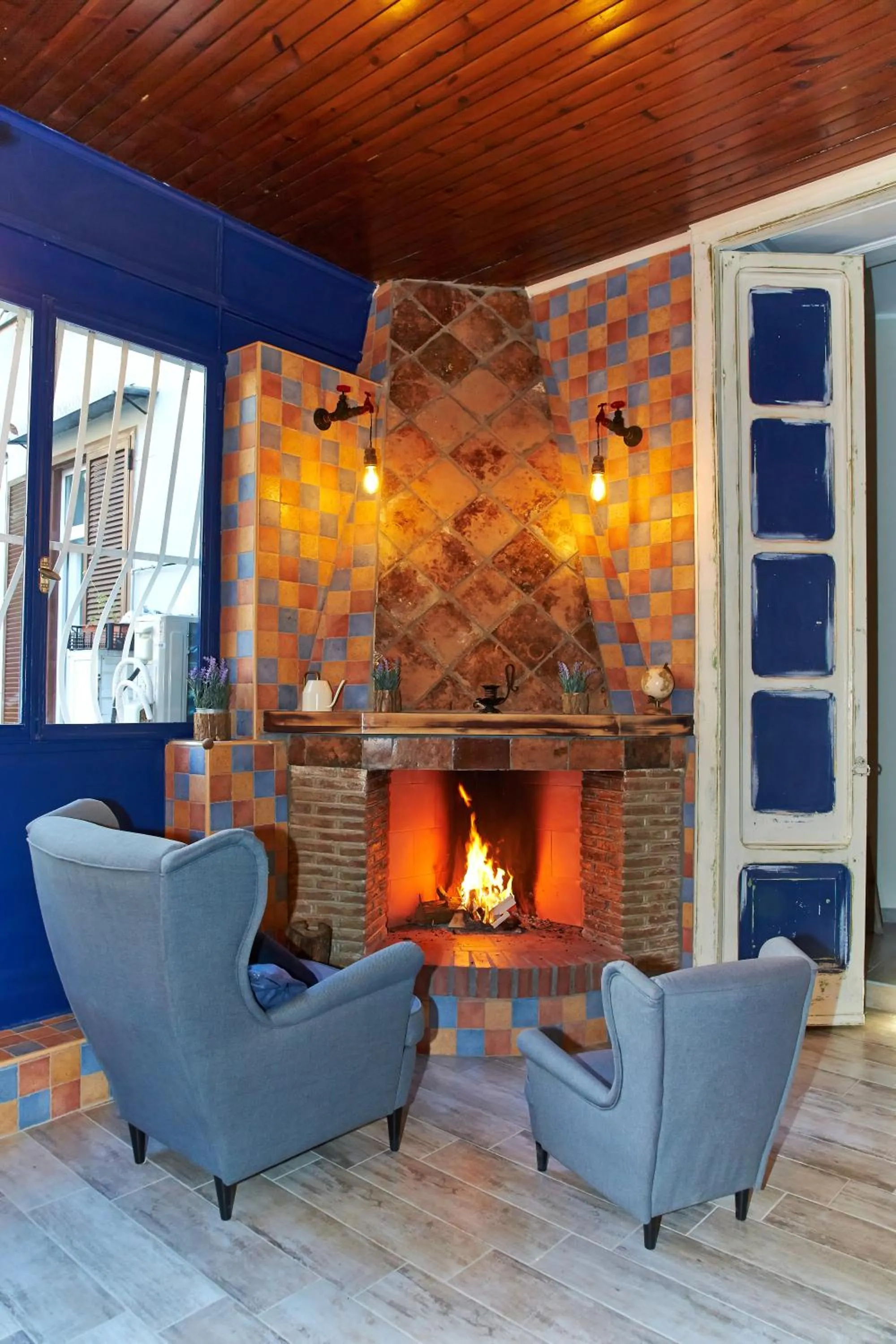 flat iron in Artisti Bed&Dreams