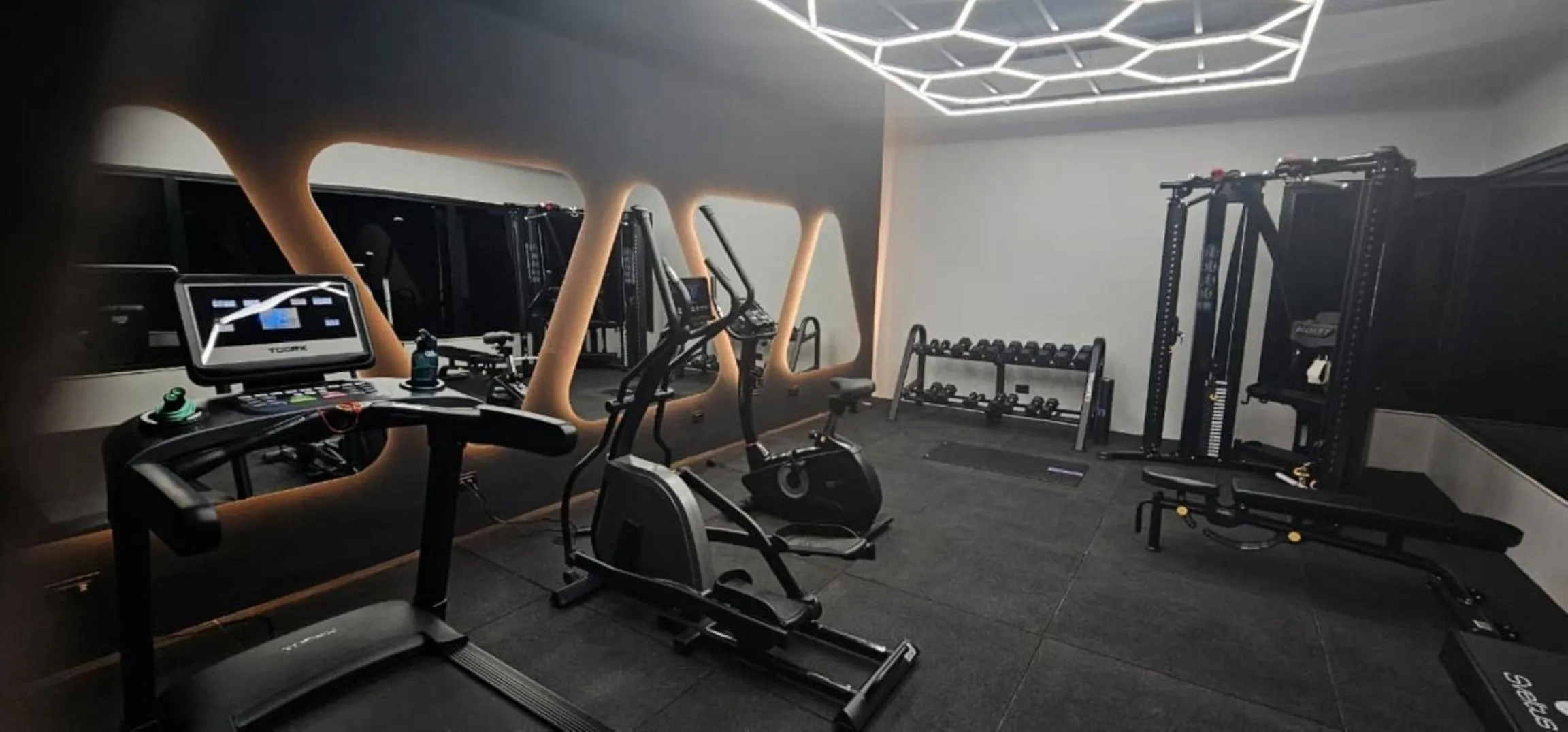 Fitness centre/facilities in Borj Dhiafa