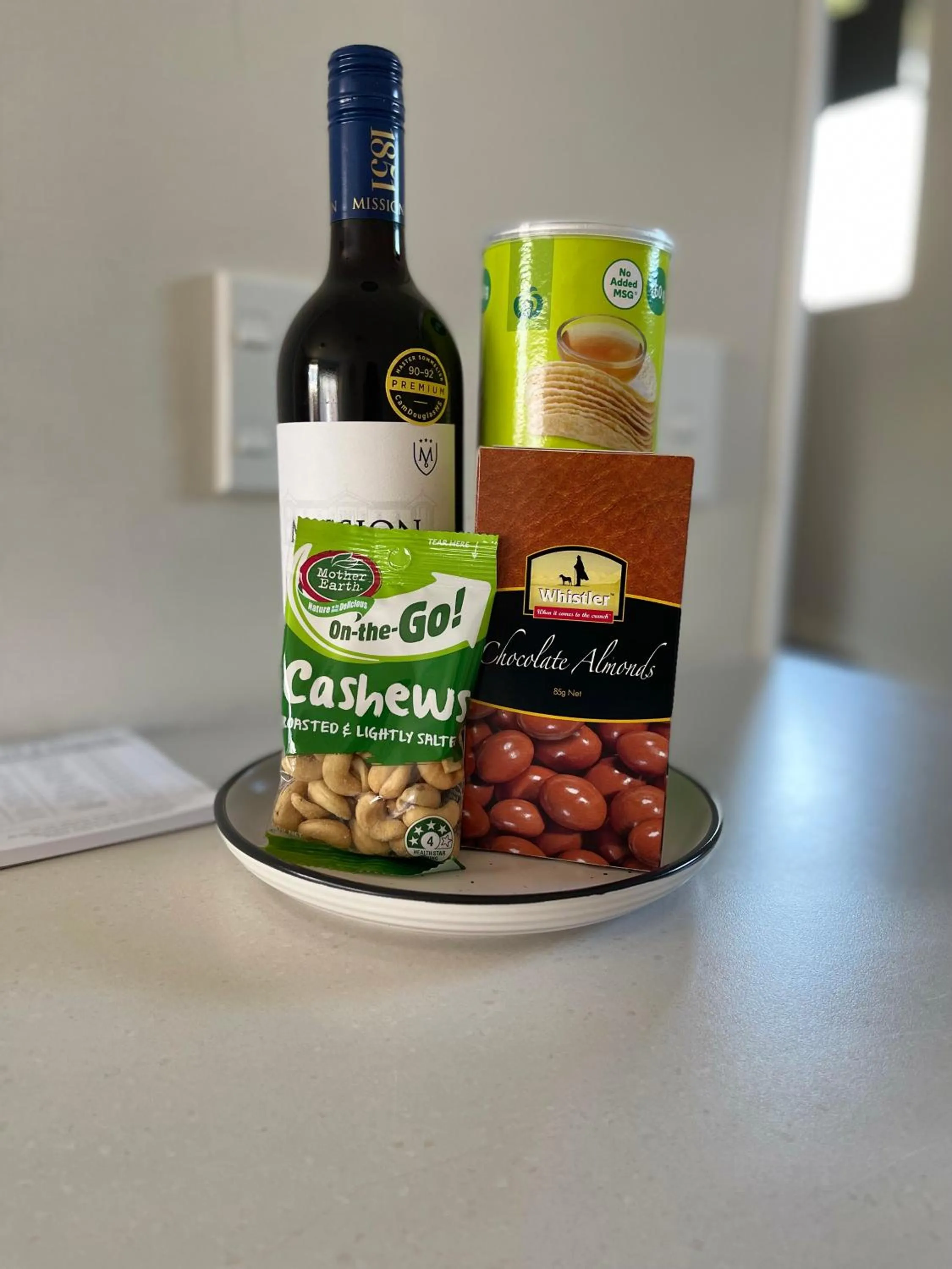 oven in Carramar Motor Inn