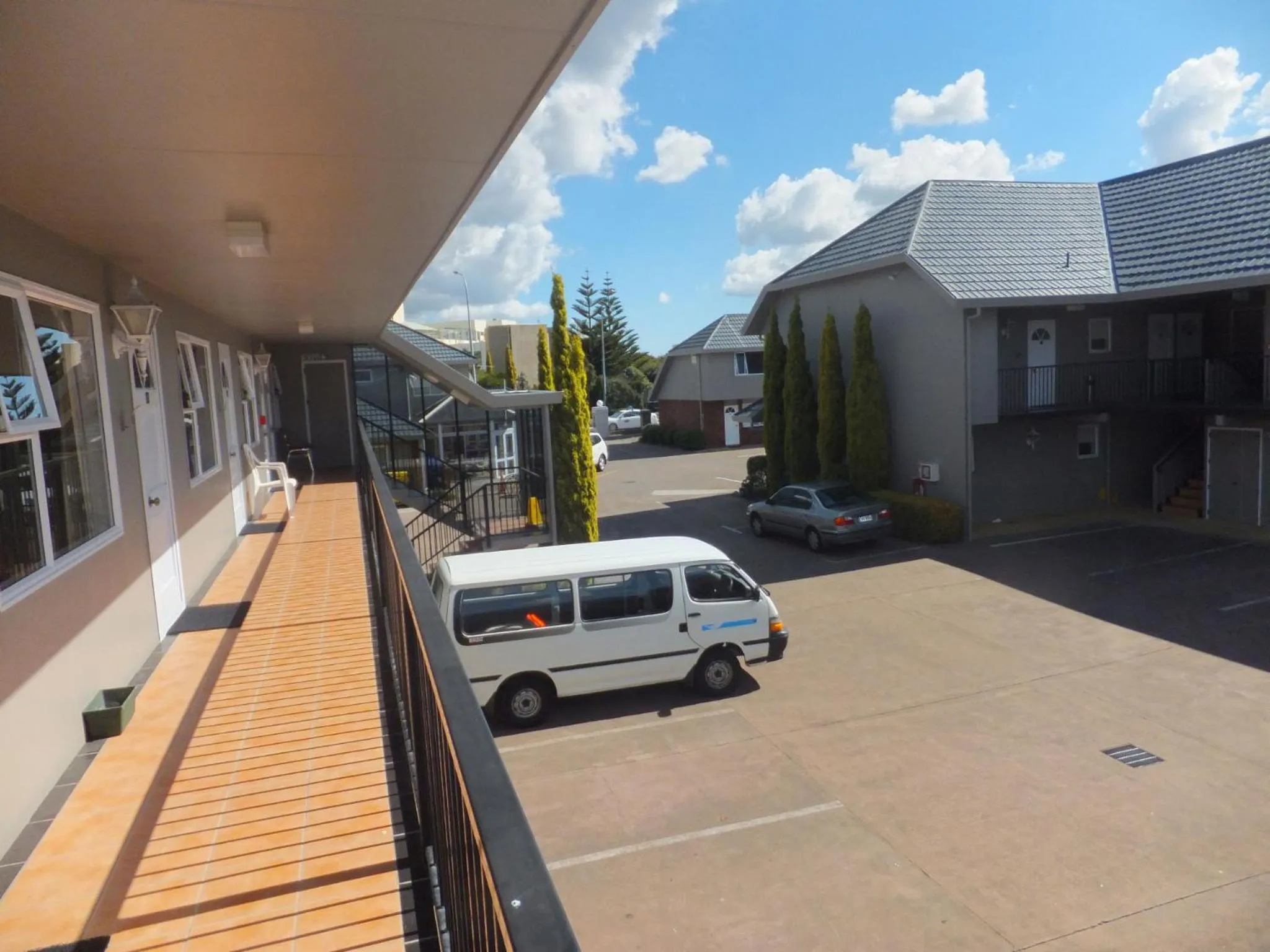 Day in Carramar Motor Inn