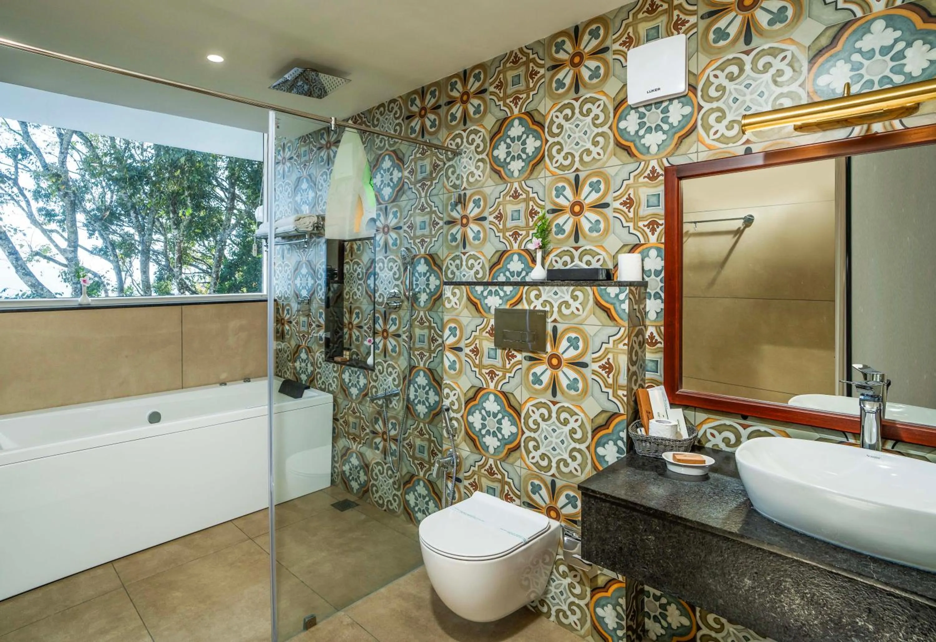 Shower in Fort Munnar