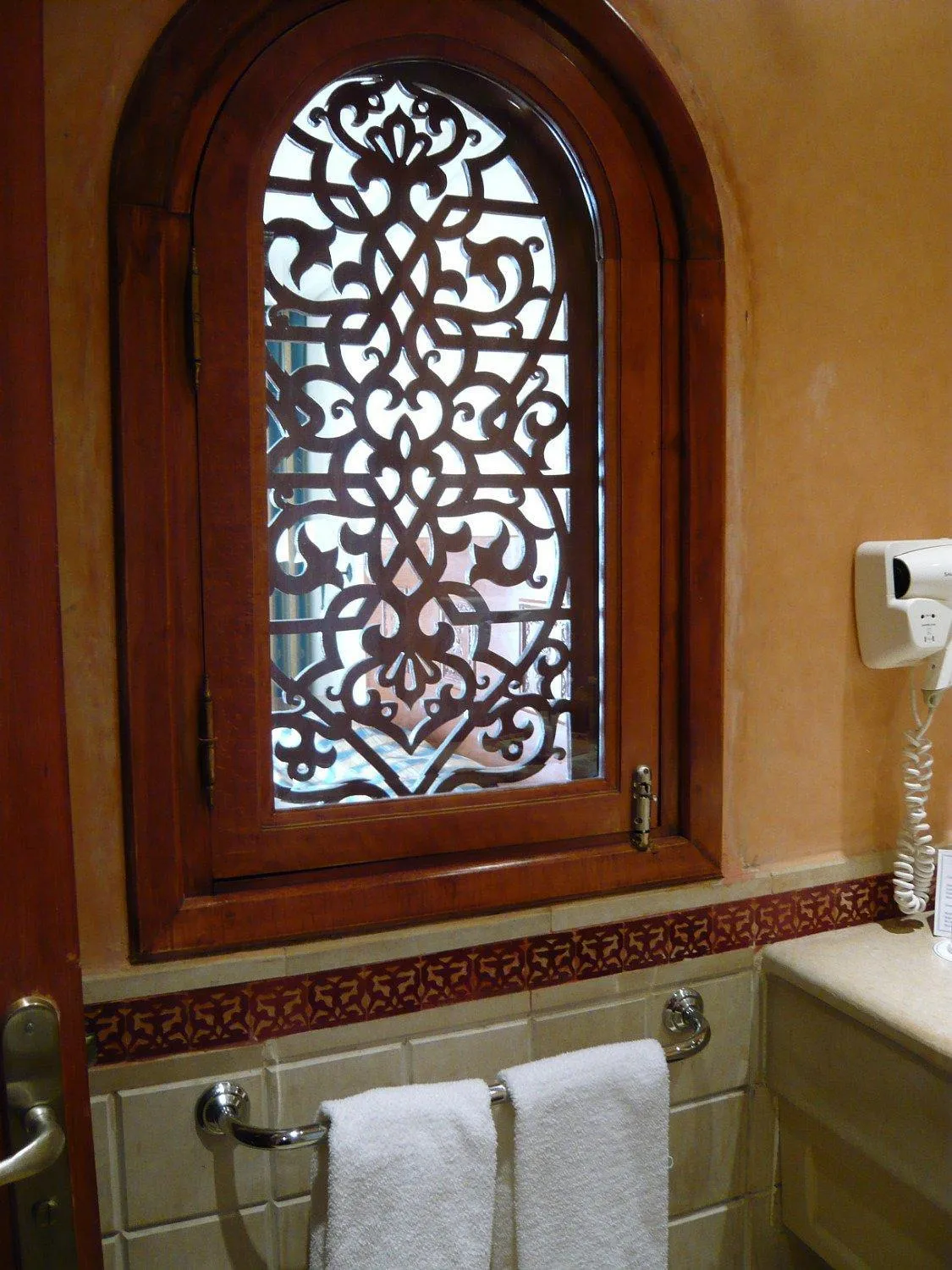 Bathroom in Alhambra Thalasso
