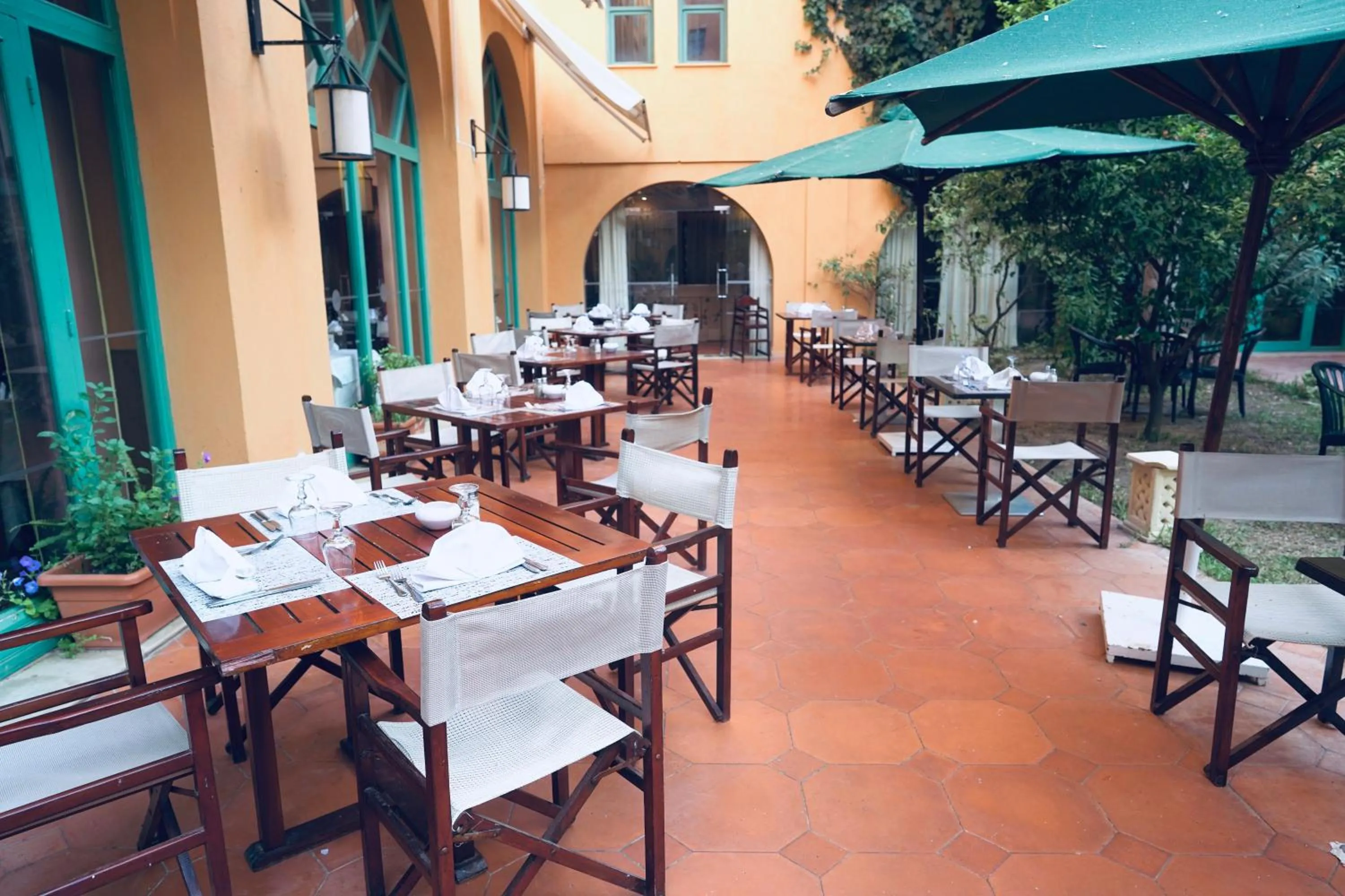 Patio in Alhambra Thalasso