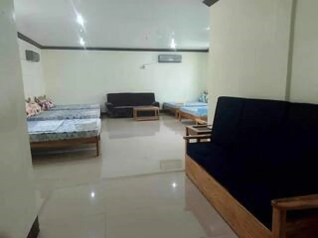 Photo of the whole room, Bed in Balai Mariacaria Pension House
