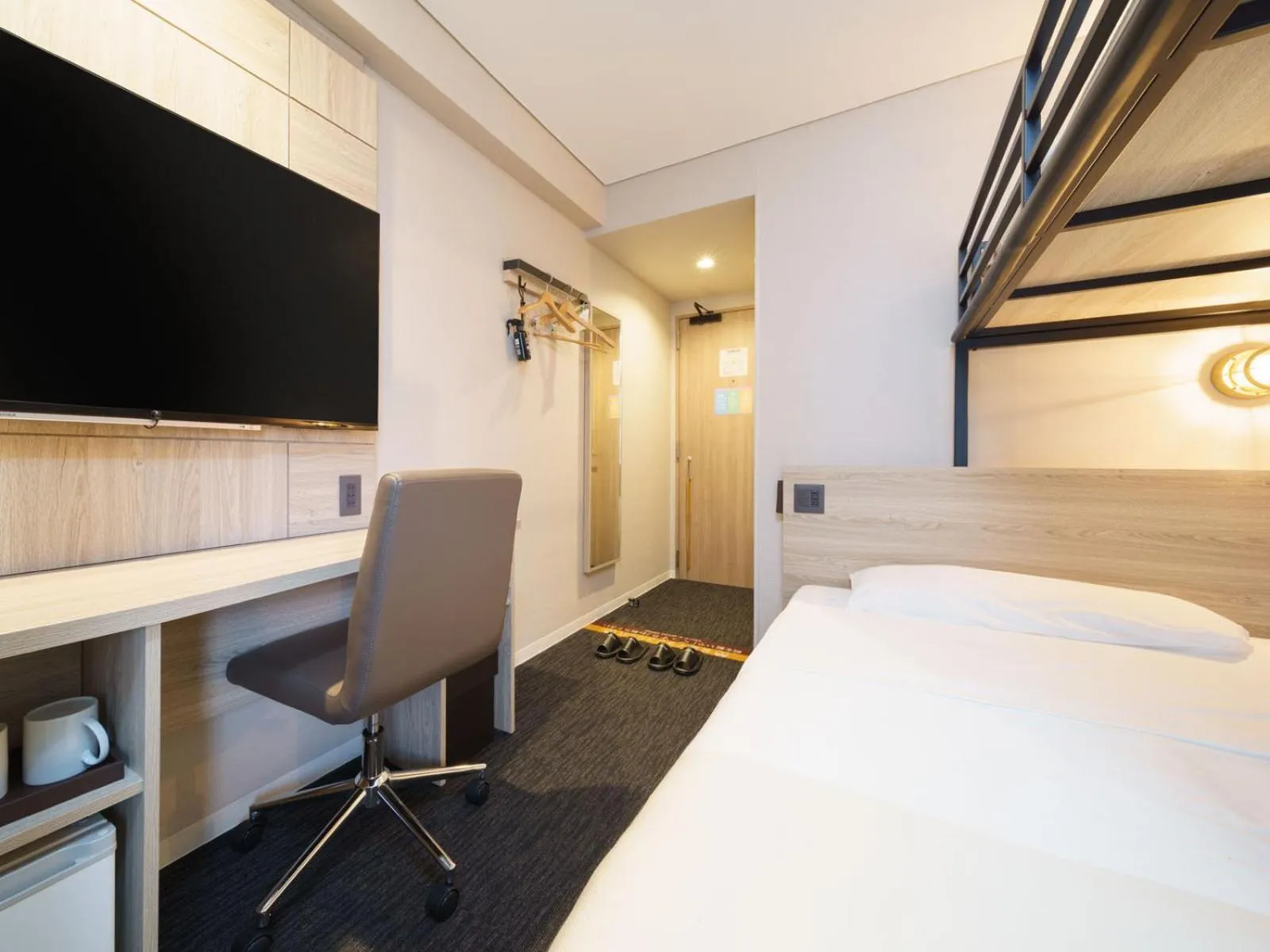 Bed in Super Hotel Midosujisen Esaka