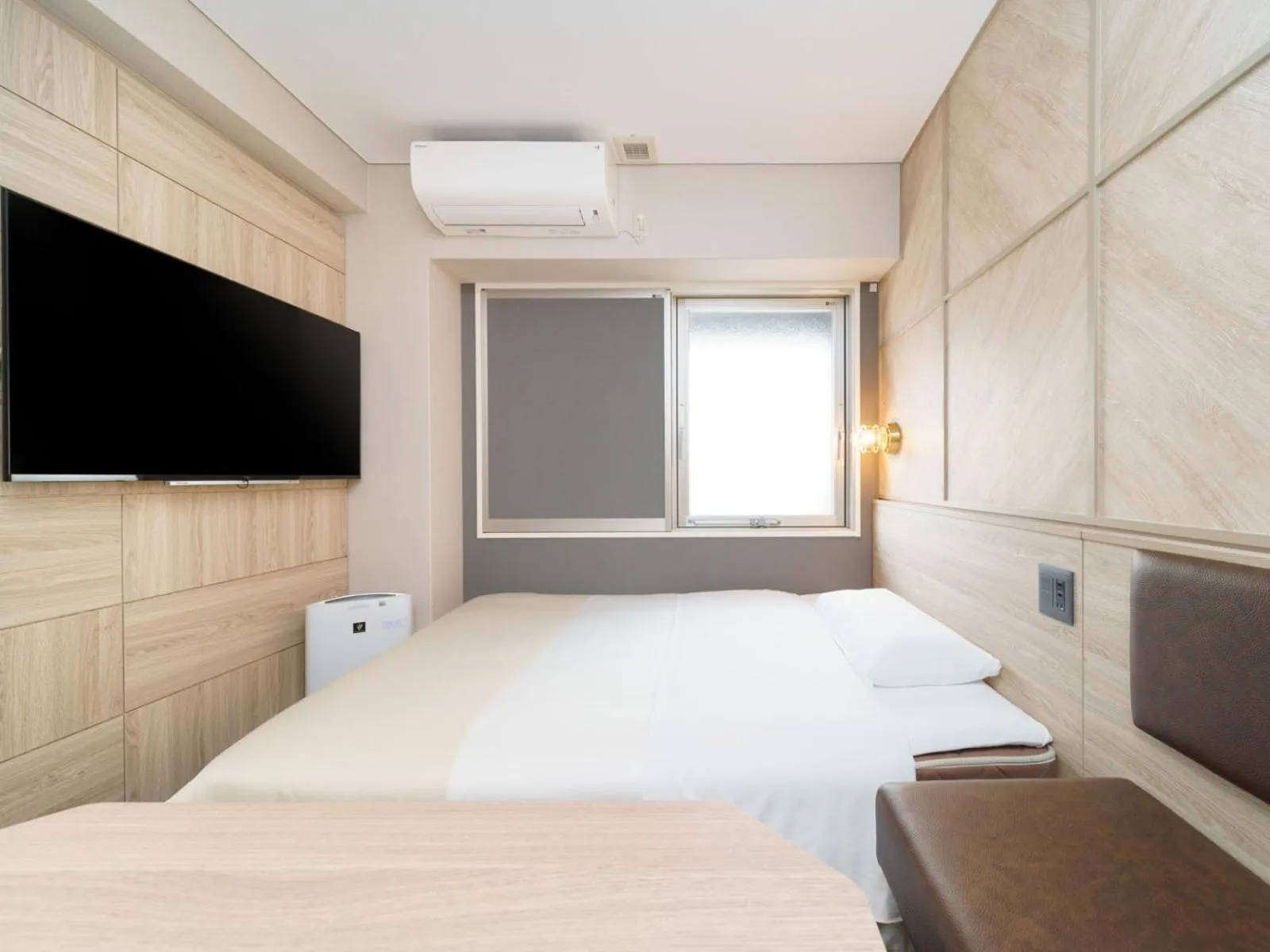 Bed in Super Hotel Midosujisen Esaka