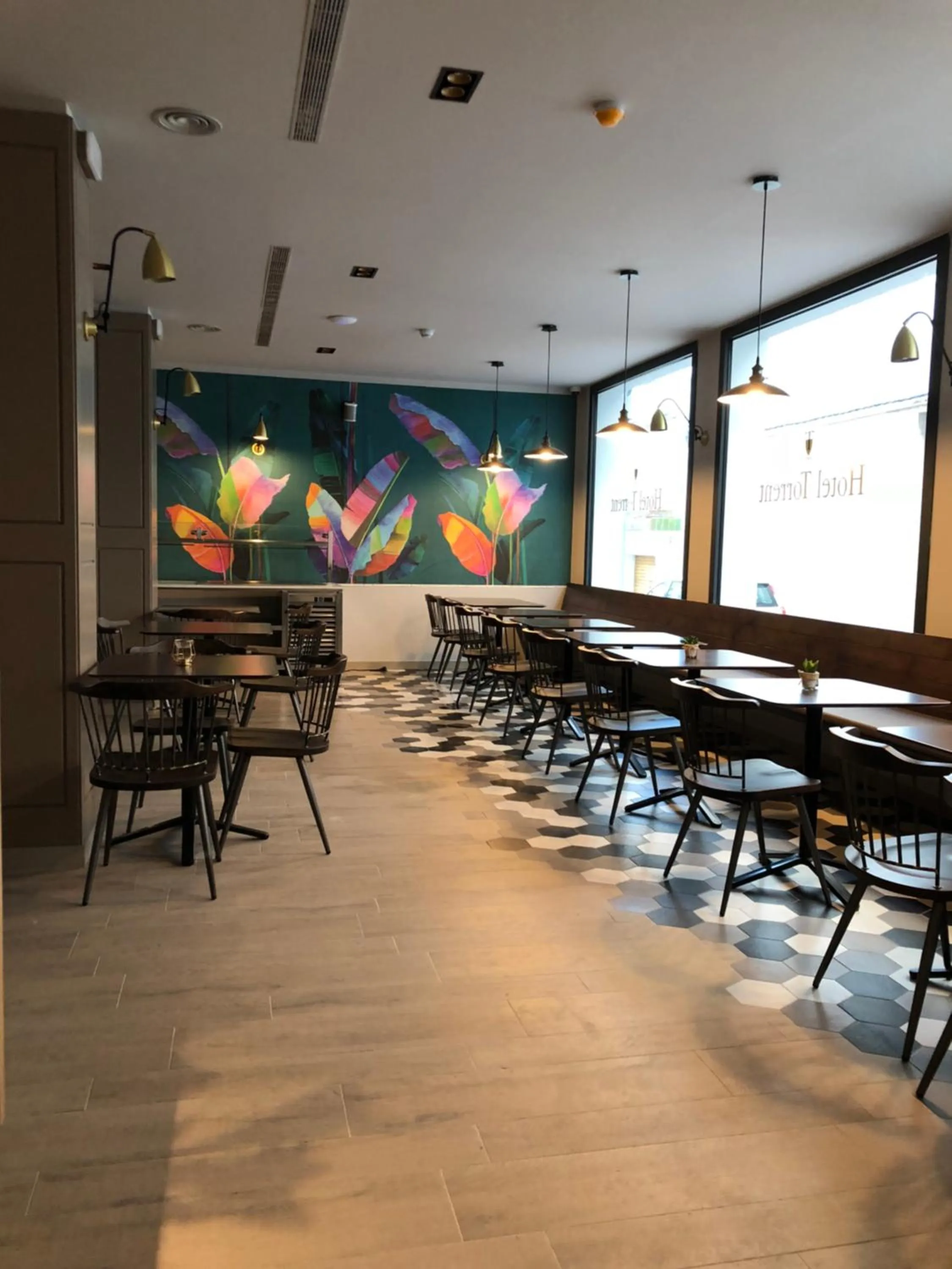 Communal lounge/ TV room in HOTEL TORRENT