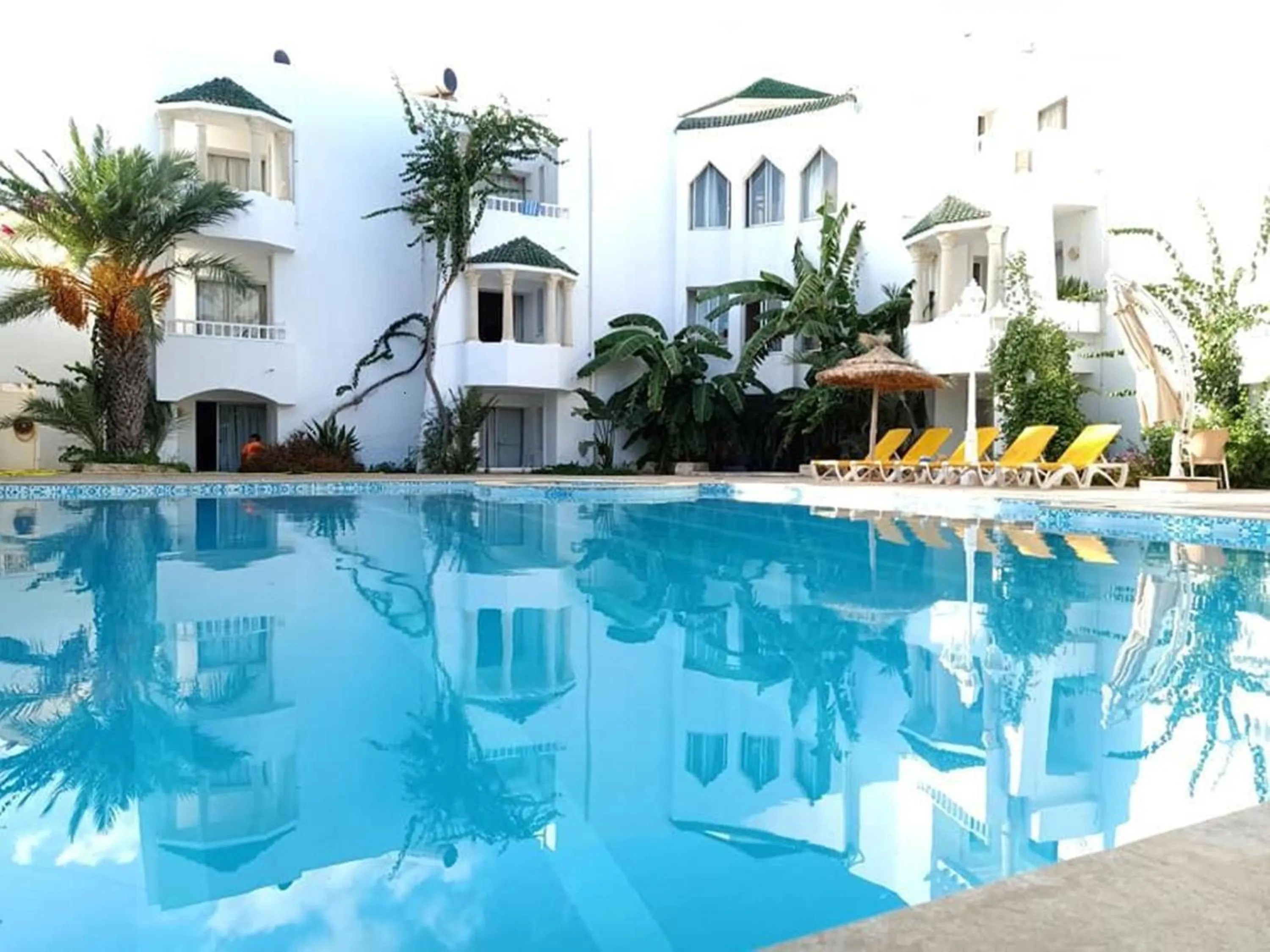 Pool view in Hotel Djerba Orient