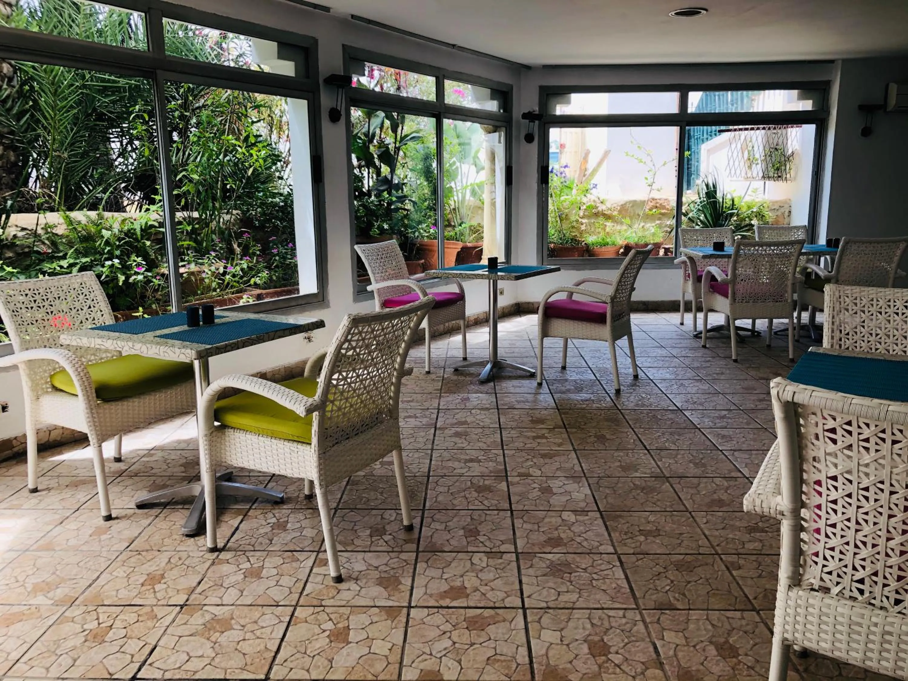 Restaurant/places to eat in Hotel Djerba Orient