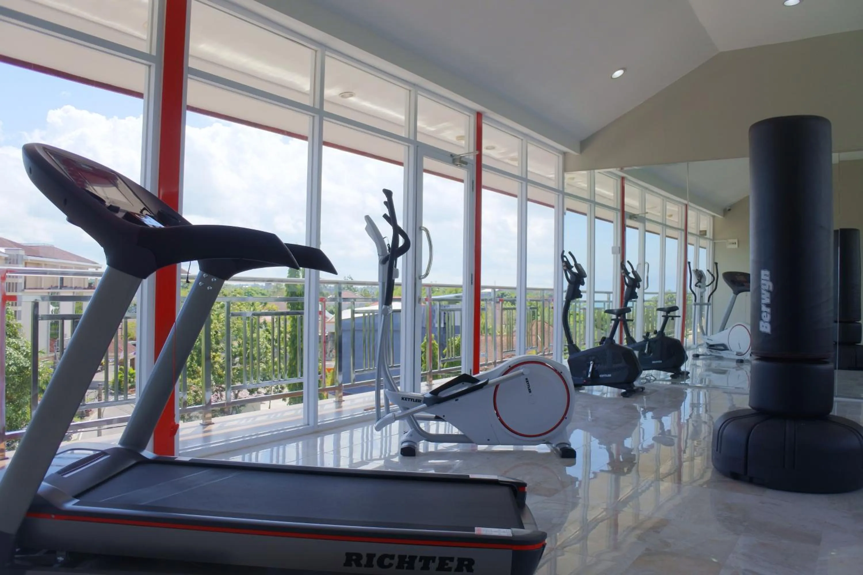Fitness centre/facilities in Grand Hatika Hotel