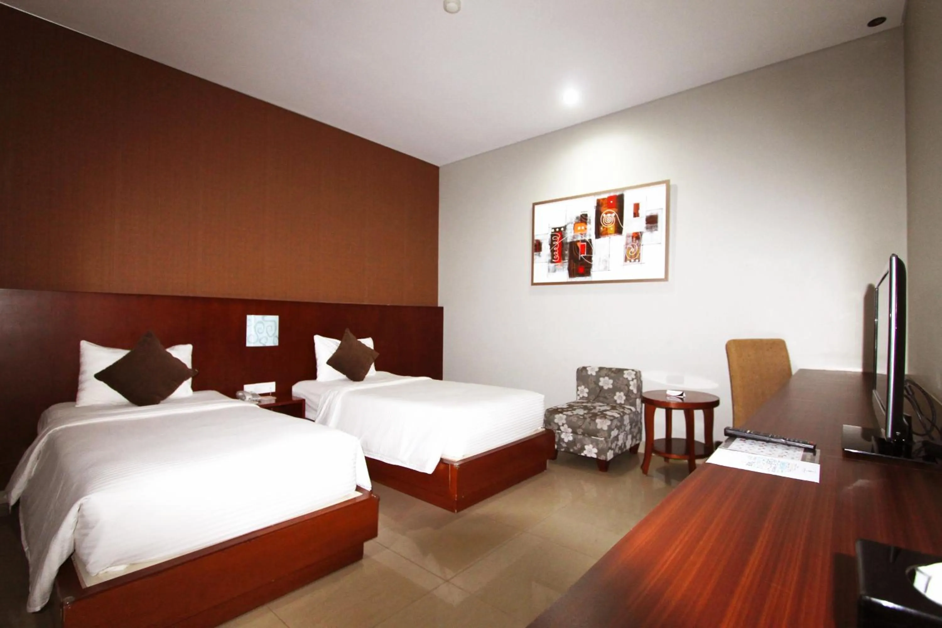 Bedroom, Bed in Grand Hatika Hotel