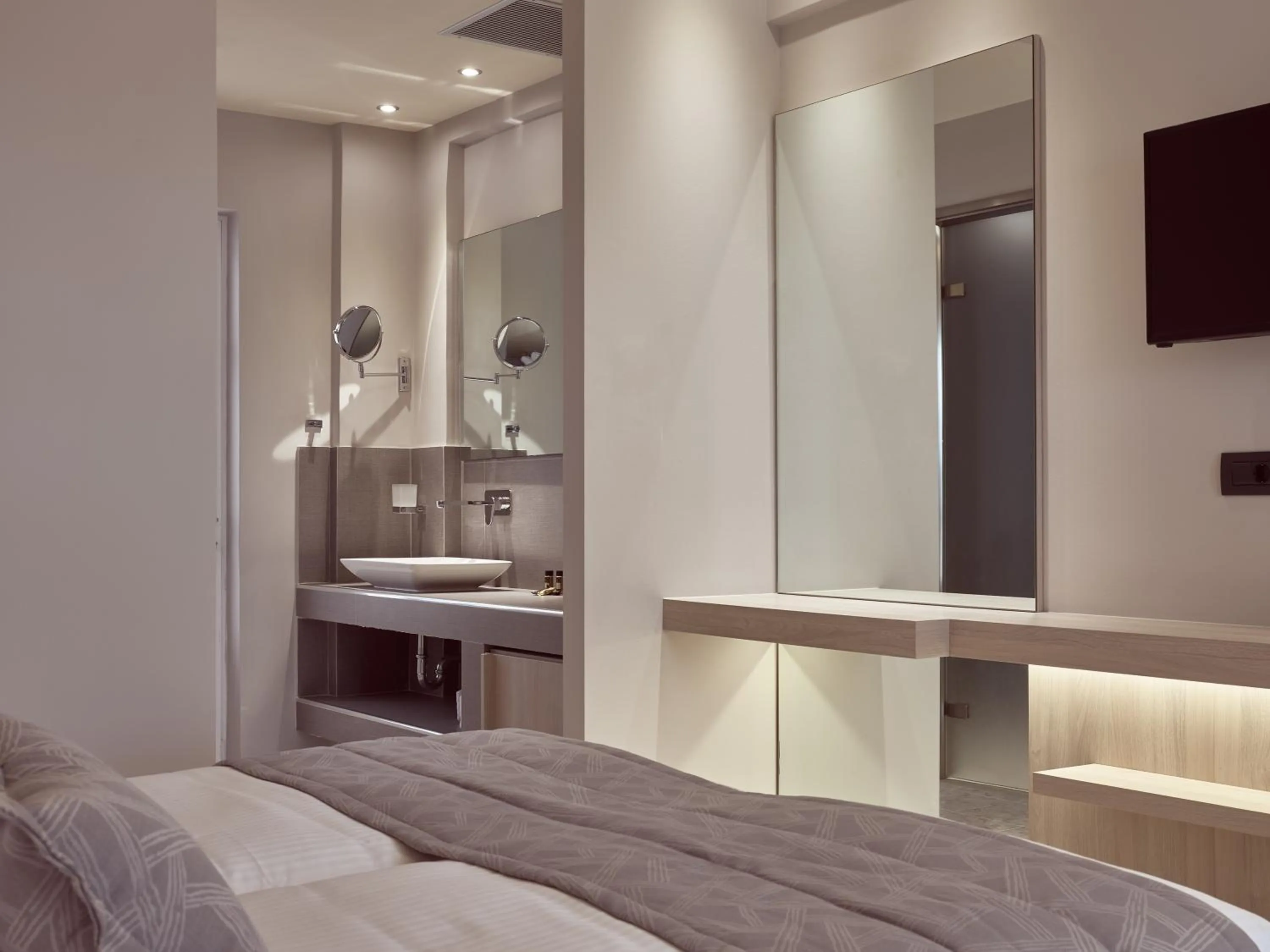 Bed in Zante Sun Resort