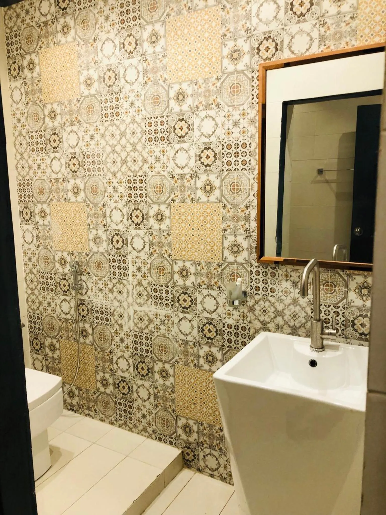 Bathroom in 12th Avenue