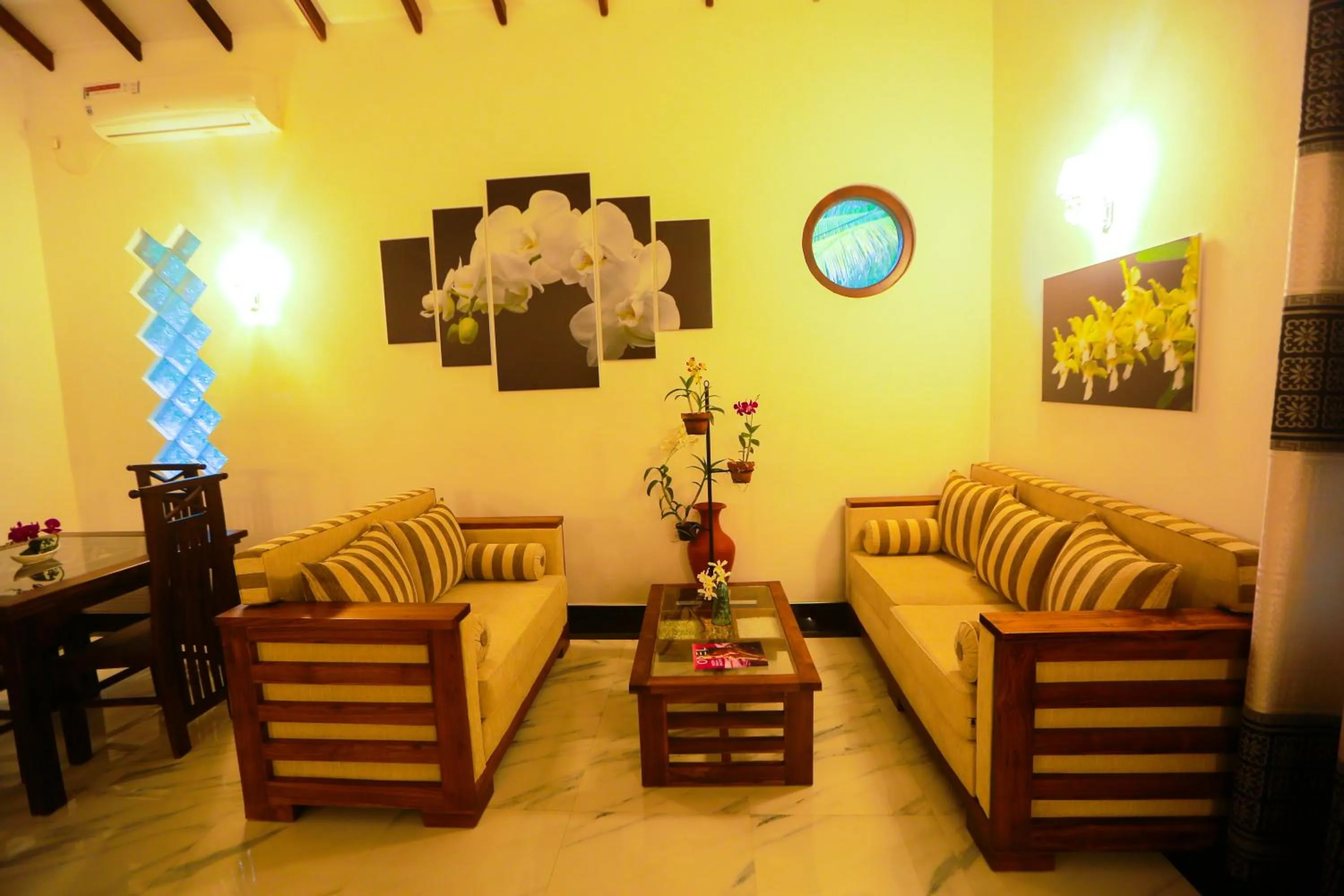 Seating area in SRI LANKAN VILLA